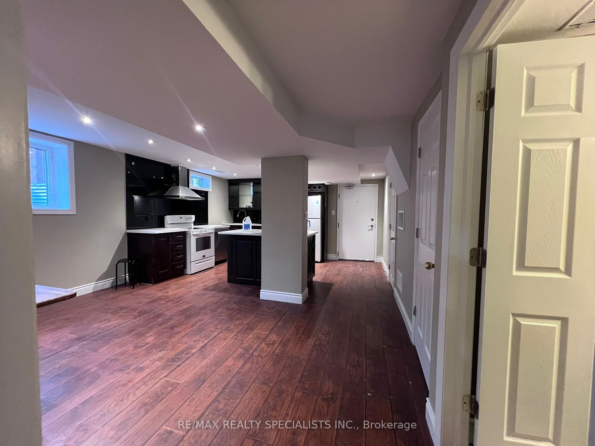 Photo 5 of Unit Bsmt, 1 Squirreltail Way, Brampton, Brampton North — HOMEH
