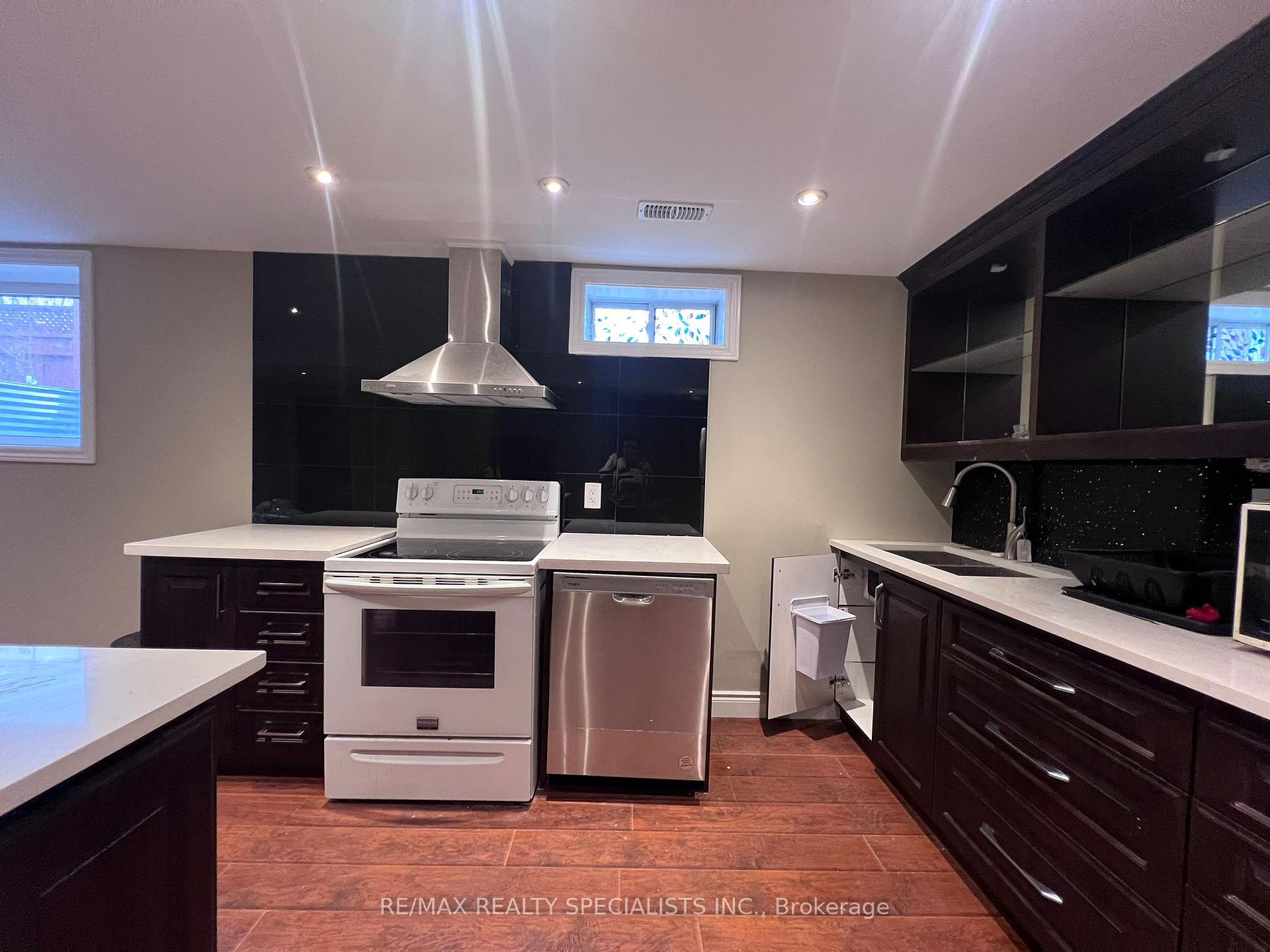 Photo 14 of Unit Bsmt, 1 Squirreltail Way, Brampton, Brampton North — HOMEH