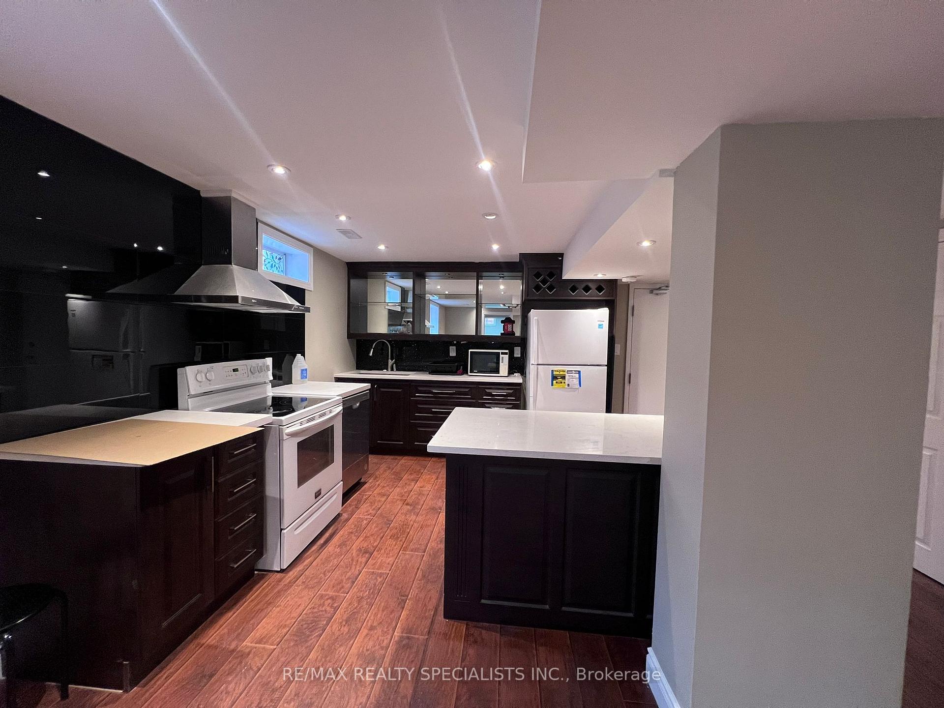 Photo 15 of Unit Bsmt, 1 Squirreltail Way, Brampton, Brampton North — HOMEH