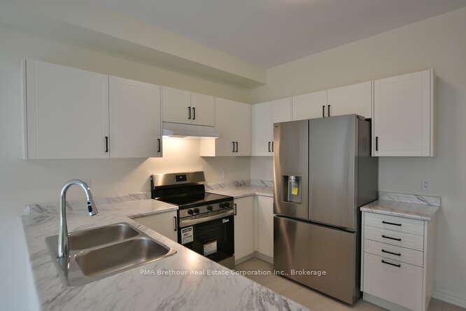 Photo 28 of 233 Prescott Drive, Clearview, Stayner — HOMEH