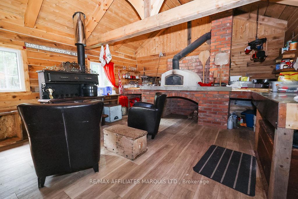 Photo 2 of 19509 County Road 43, North Glengarry, North Glengarry (Kenyon) Twp — HOMEH