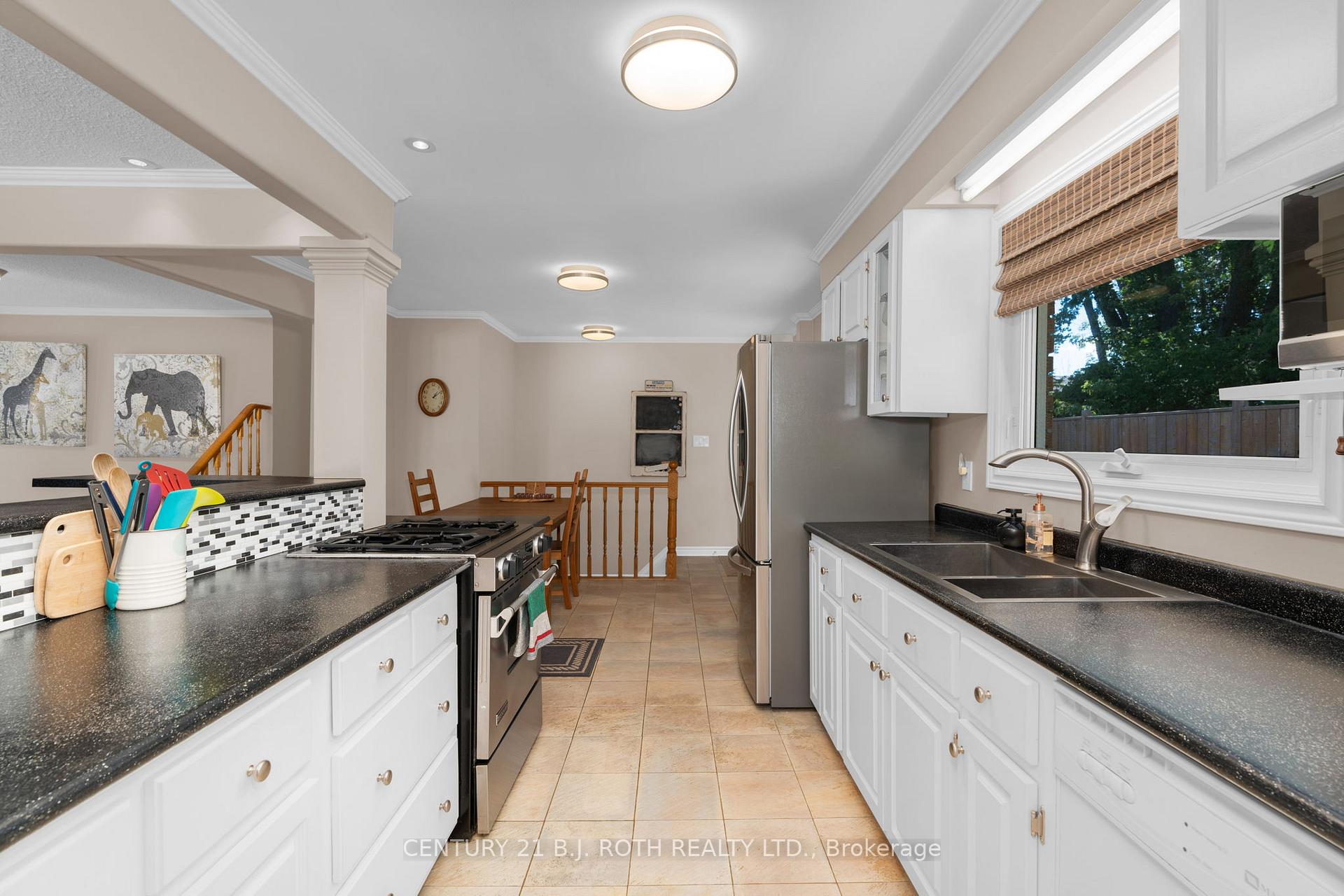 Photo 4 of 2123 Mildred Avenue, Innisfil, Alcona — HOMEH