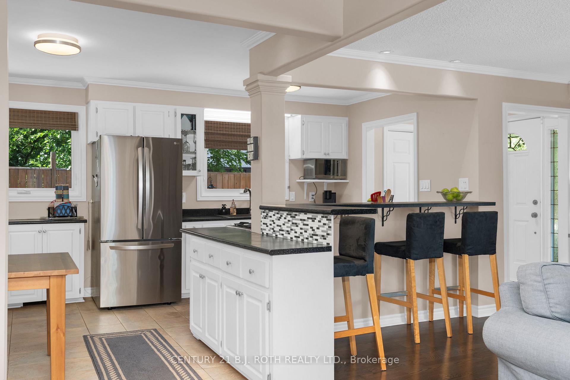 Photo 7 of 2123 Mildred Avenue, Innisfil, Alcona — HOMEH