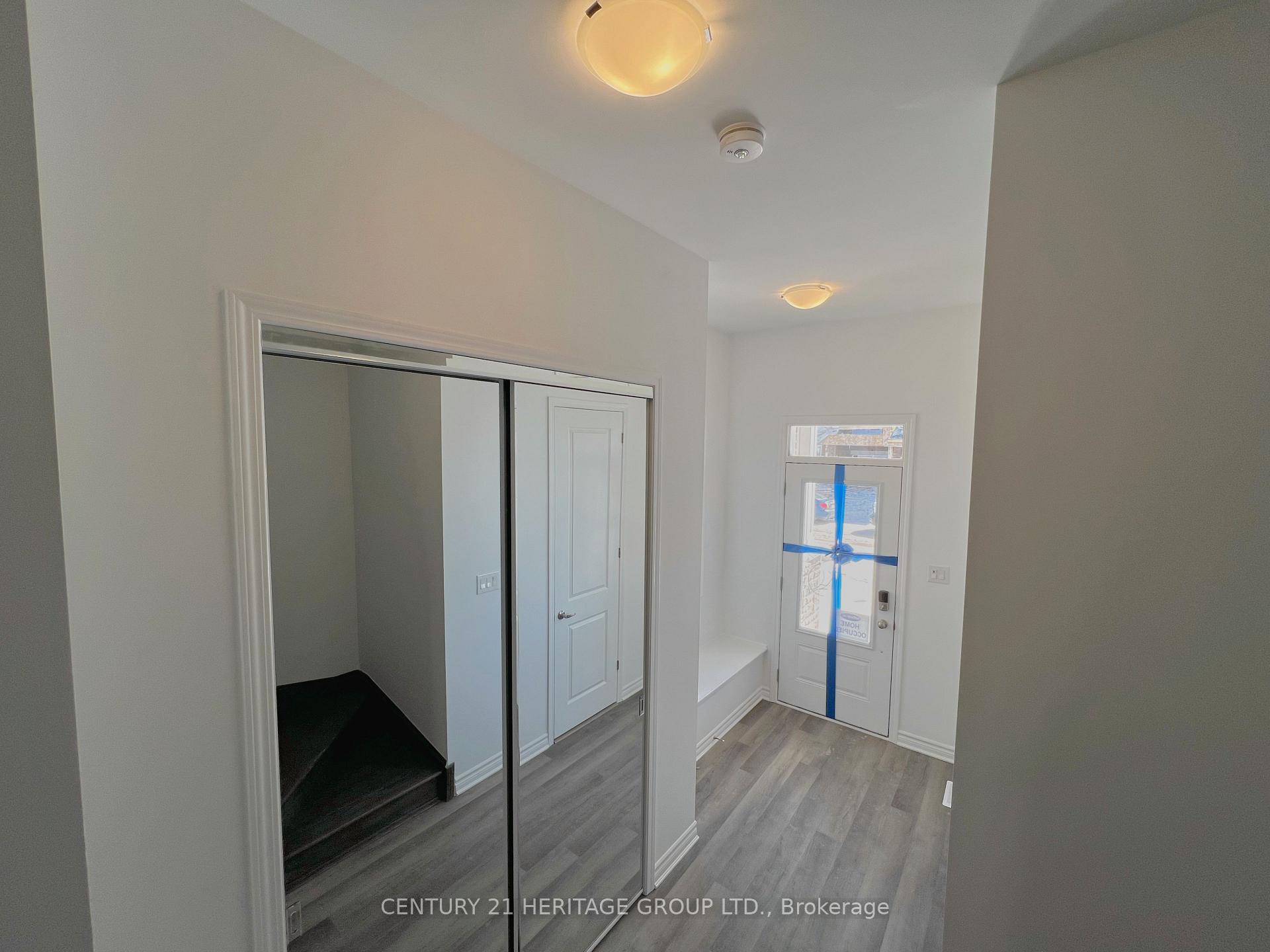 Photo 3 of 125 Ennerdale Street, Barrie, Rural Barrie Southwest — HOMEH