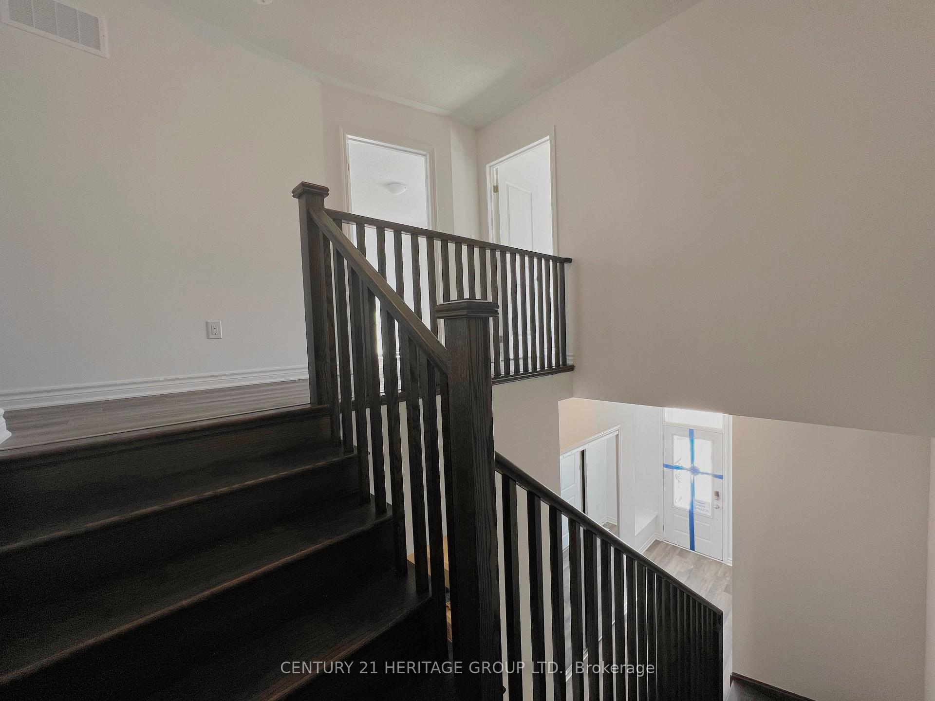 Photo 12 of 125 Ennerdale Street, Barrie, Rural Barrie Southwest — HOMEH