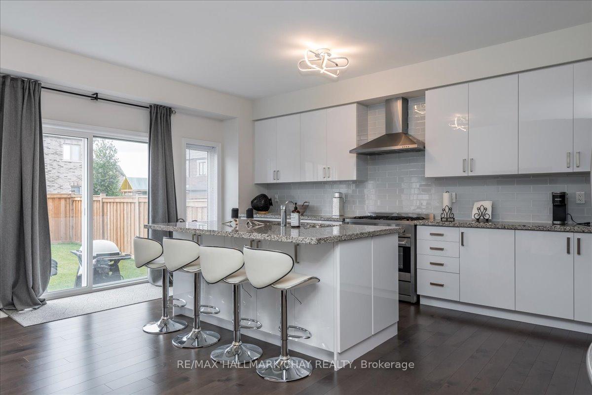 Photo 9 of 1433 McRoberts Crescent, Innisfil, Alcona — HOMEH