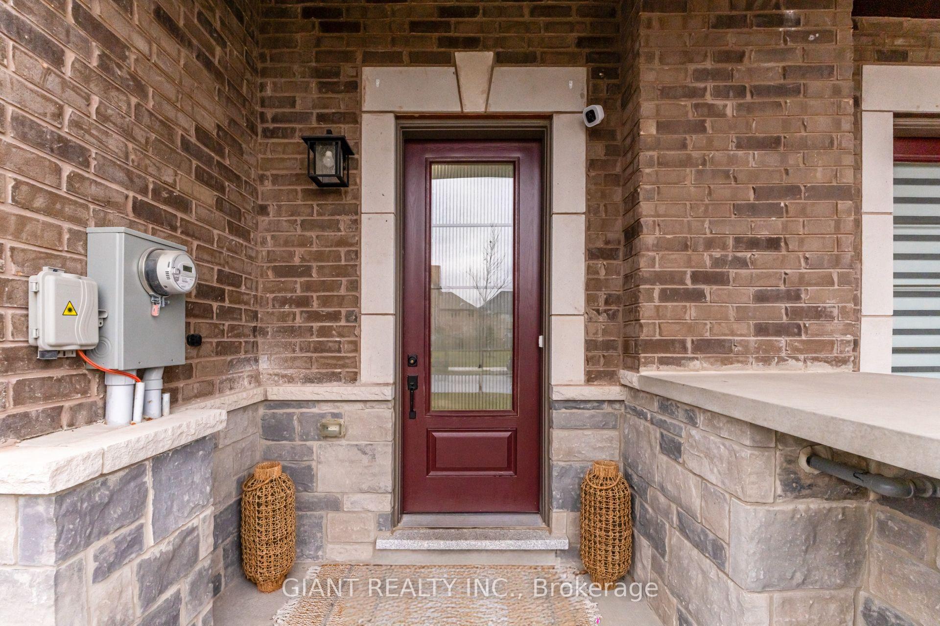 Photo 3 of 1311 Chee Chee Landing, Milton, Ford — HOMEH