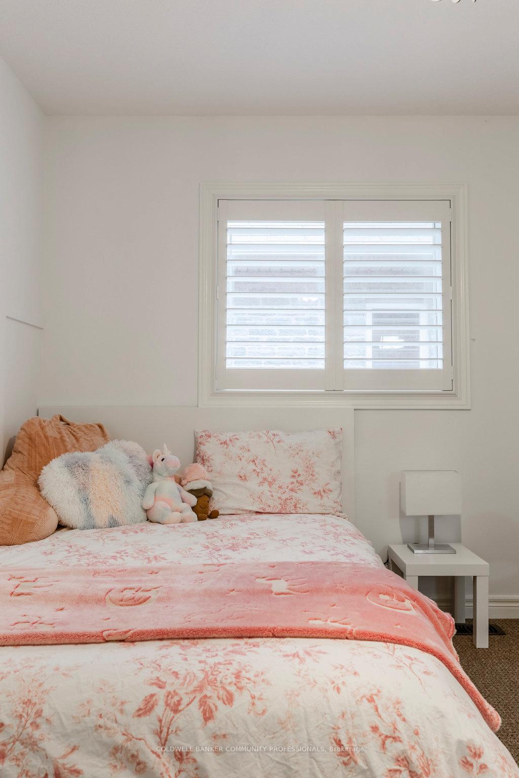 Photo 32 of 142 Painter Terrace, Hamilton, Waterdown — HOMEH