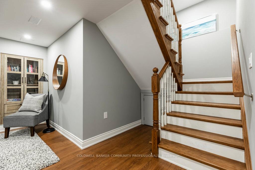 Photo 35 of 142 Painter Terrace, Hamilton, Waterdown — HOMEH