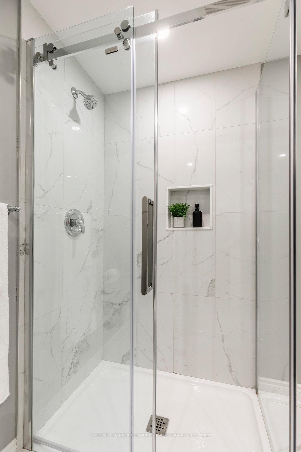 Photo 43 of 142 Painter Terrace, Hamilton, Waterdown — HOMEH