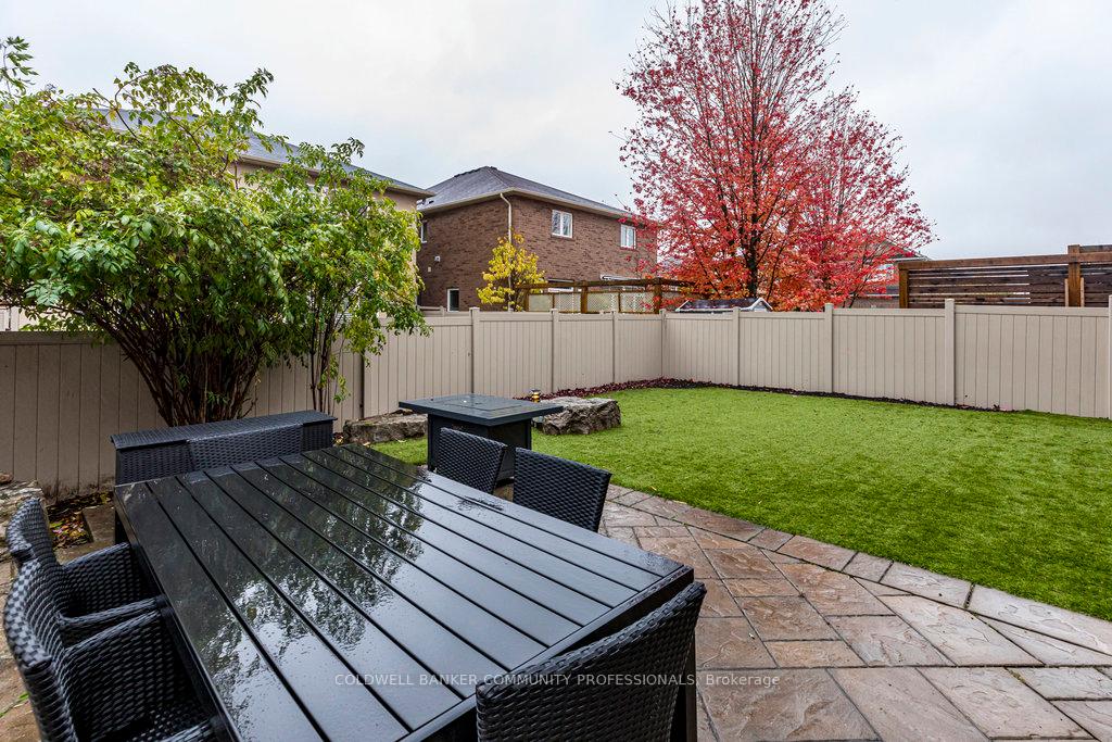 Photo 44 of 142 Painter Terrace, Hamilton, Waterdown — HOMEH