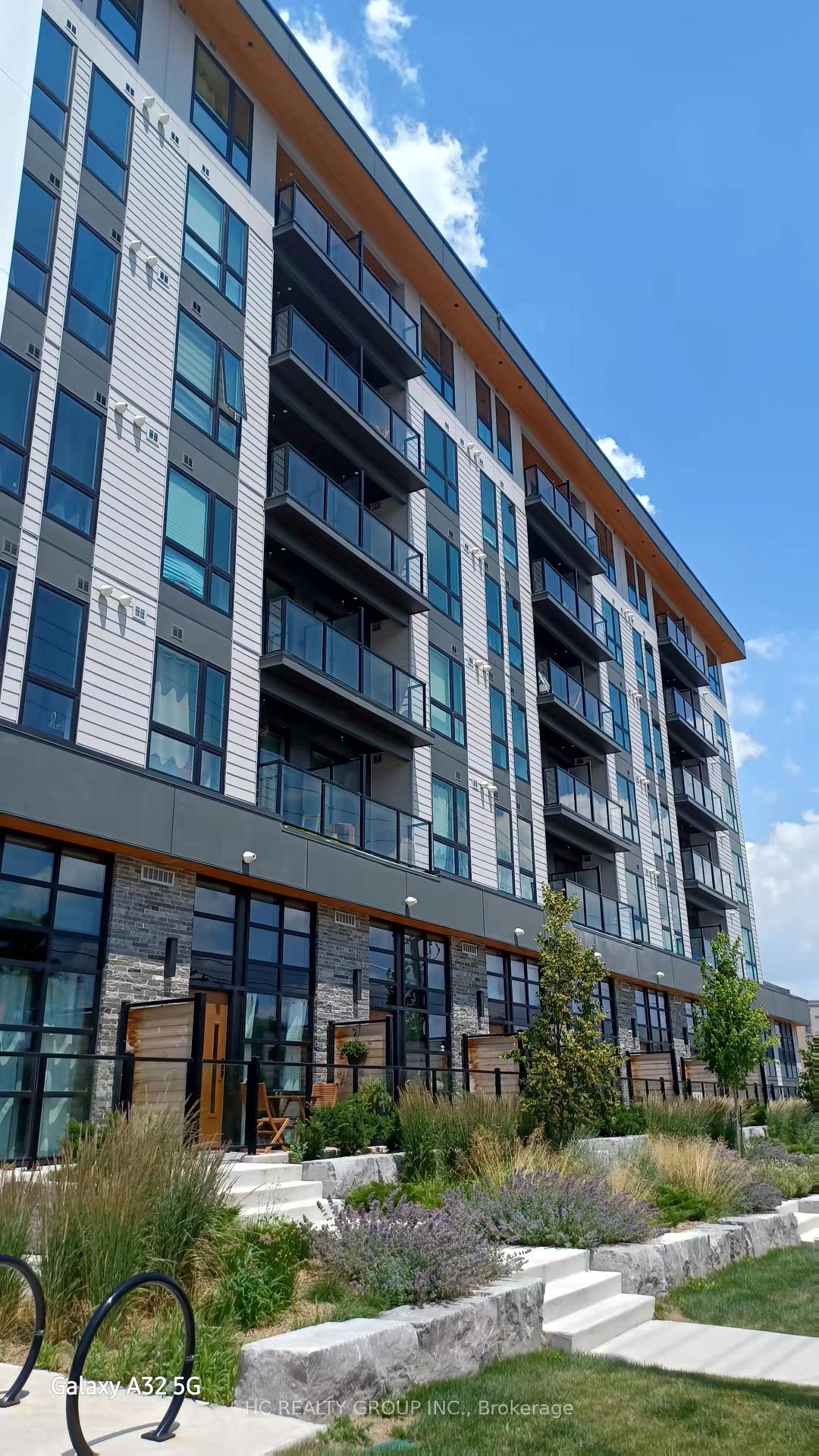 Front of Unit 516, 312 Erb Street W