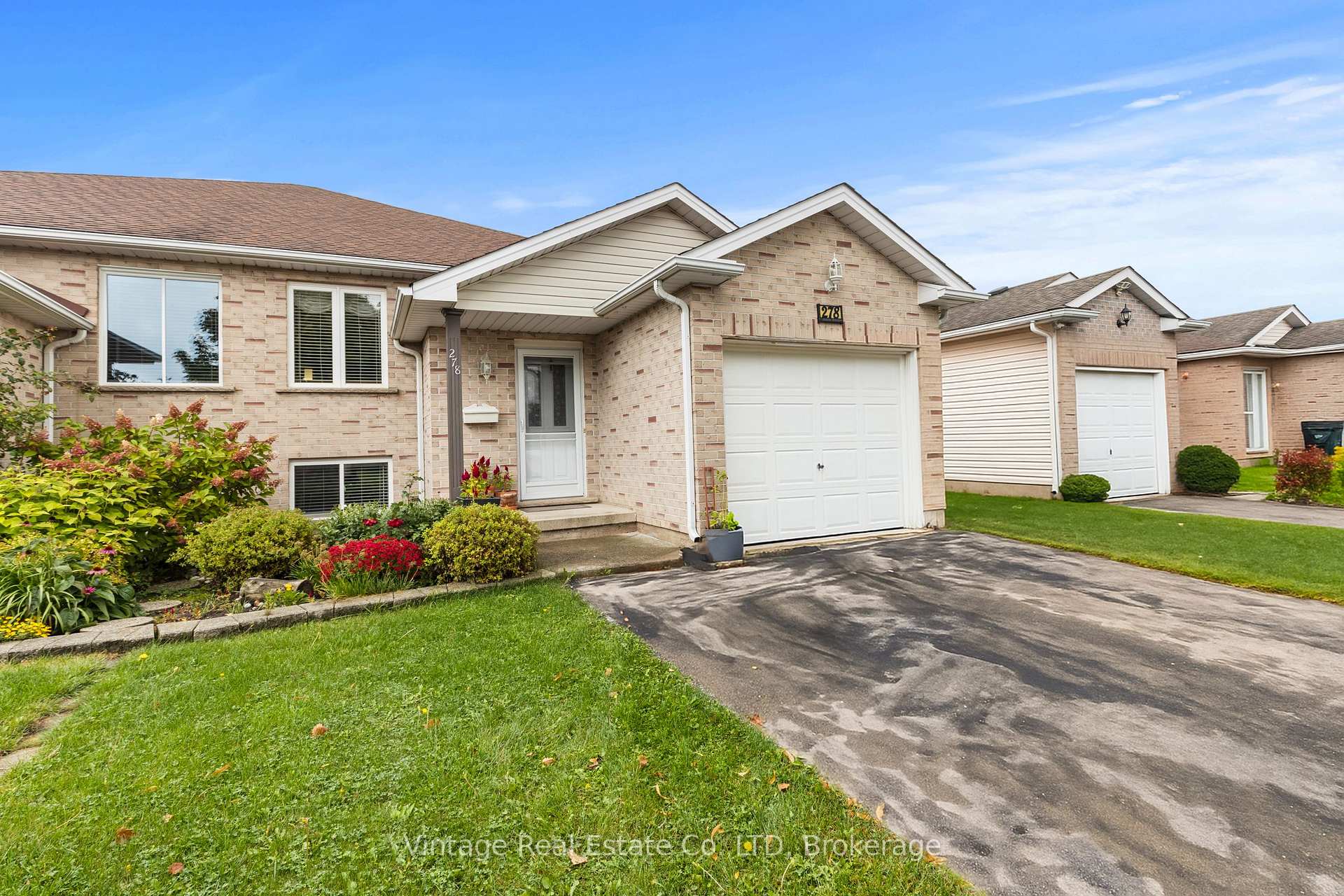 Photo 2 of 278 Oakcrest Avenue, Welland, West Welland — HOMEH