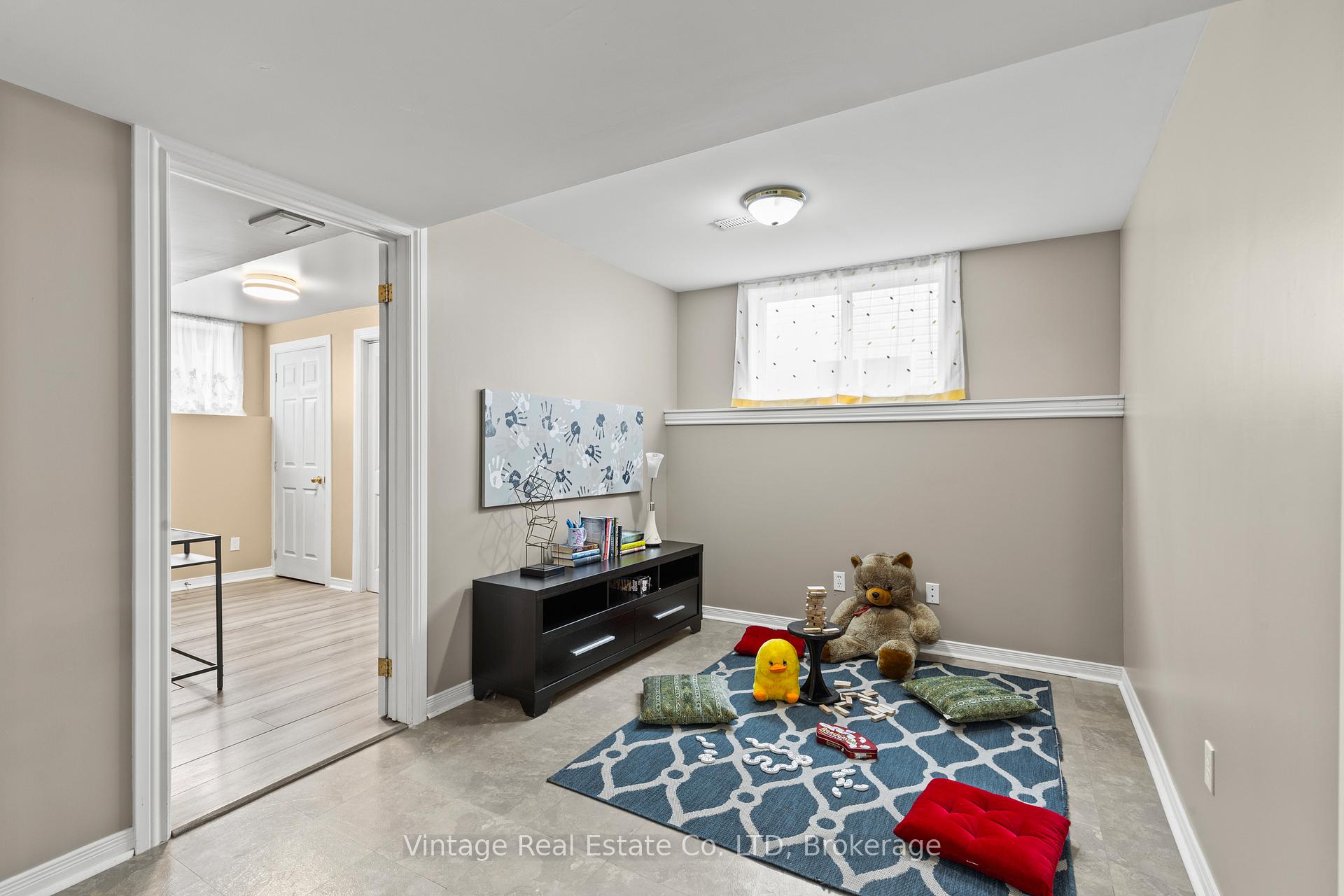 Photo 24 of 278 Oakcrest Avenue, Welland, West Welland — HOMEH