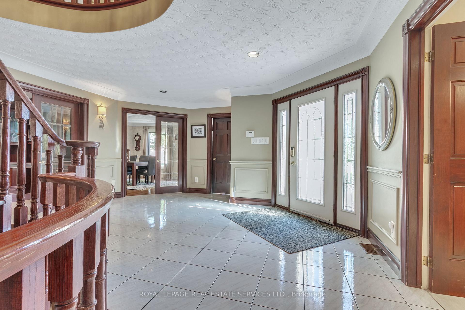 Photo 4 of 59 Elodia Court, Hamilton, Gurnett — HOMEH