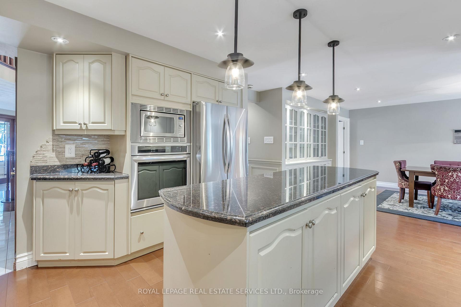 Photo 9 of 59 Elodia Court, Hamilton, Gurnett — HOMEH