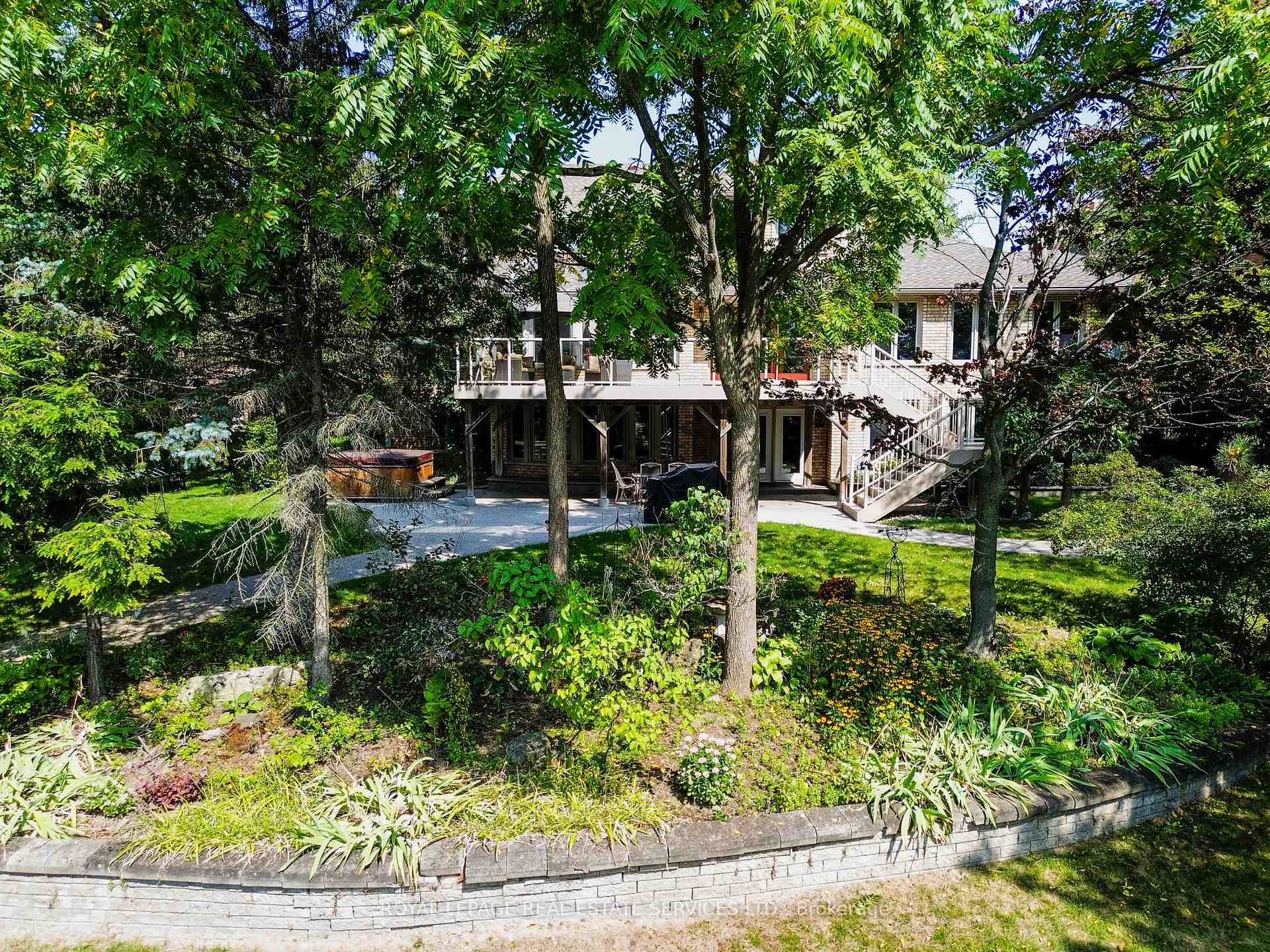 Photo 48 of 59 Elodia Court, Hamilton, Gurnett — HOMEH