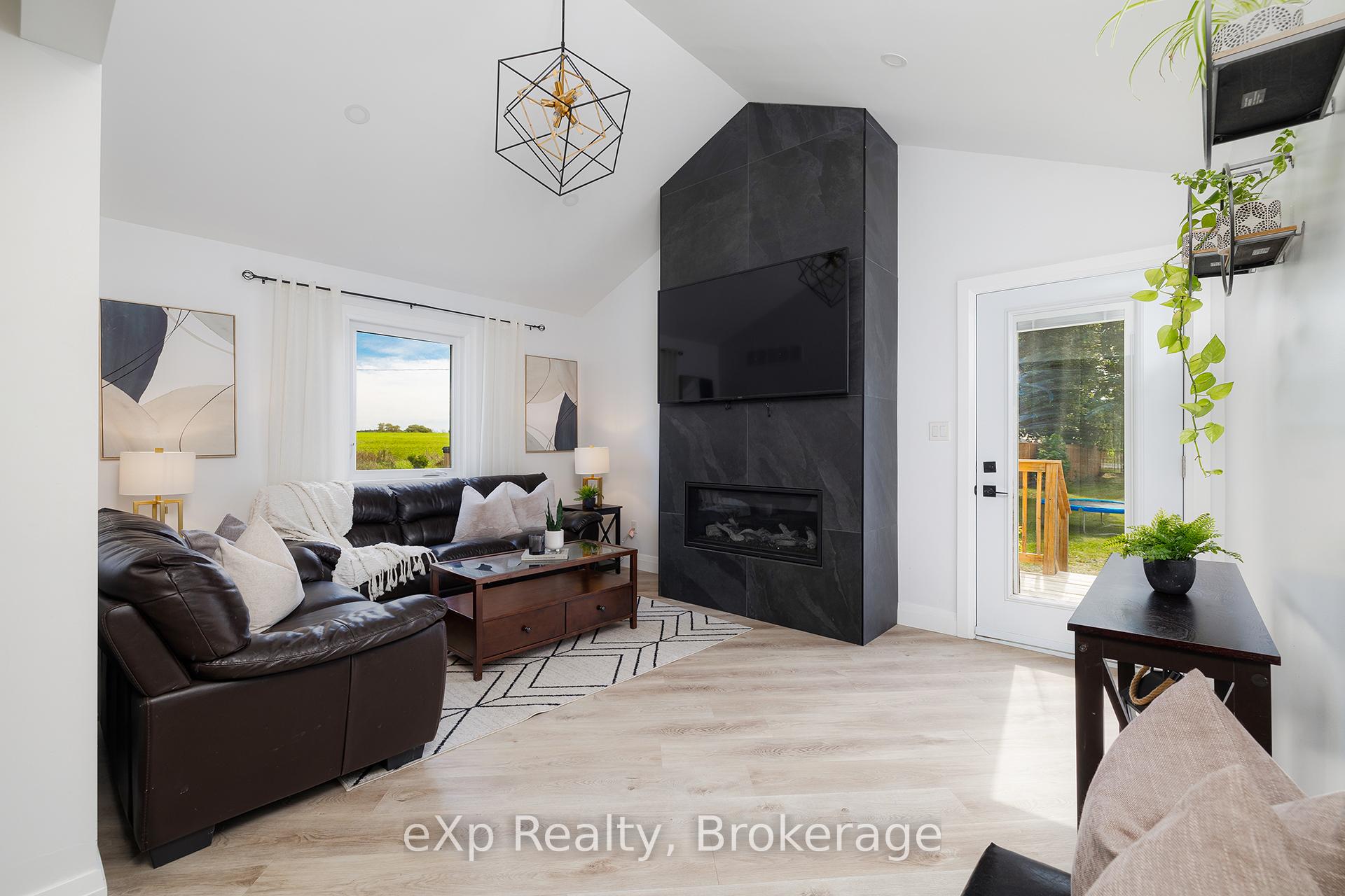 Photo 8 of 401250 Grey 4 Road, West Grey — HOMEH