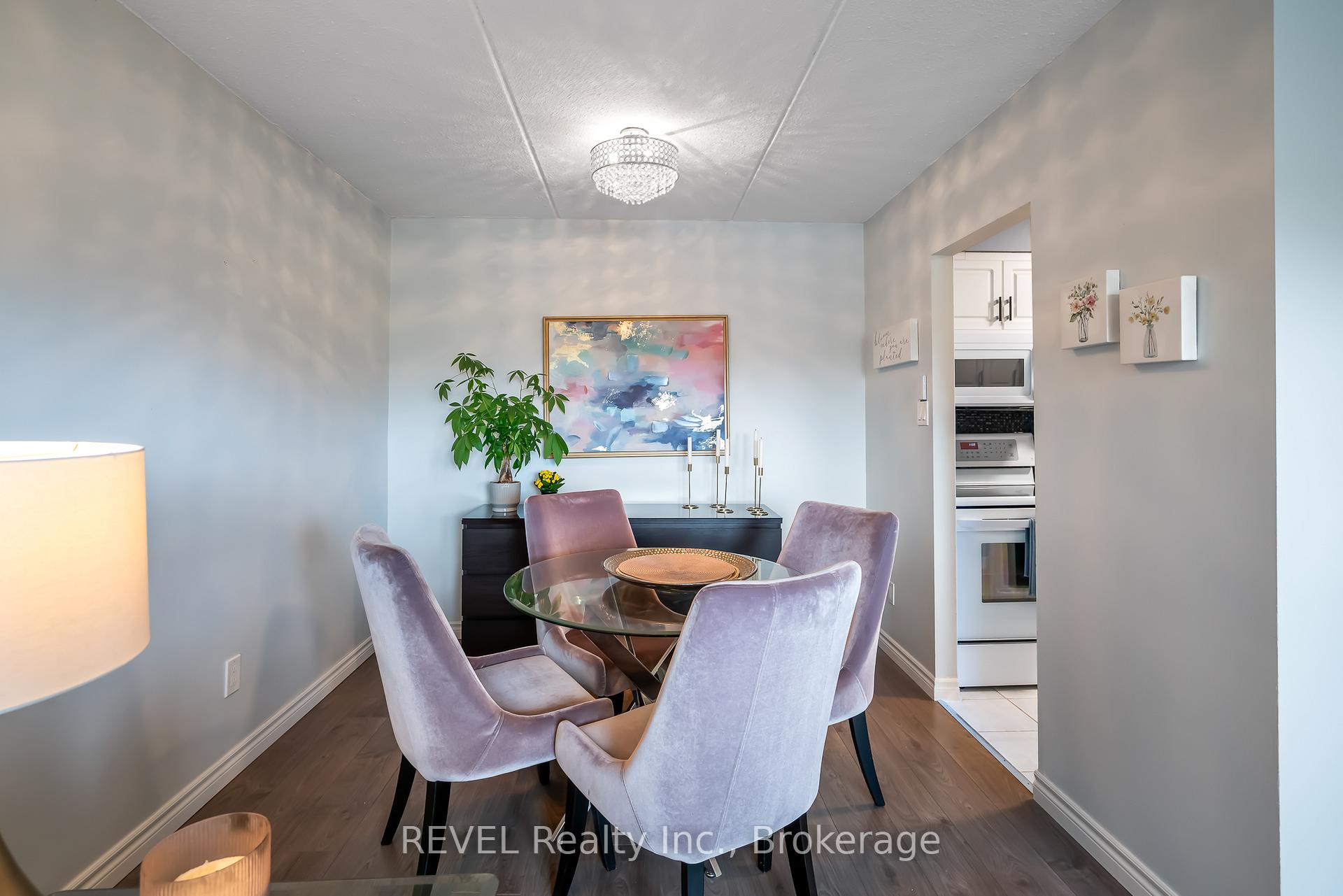 Photo 8 of Unit 421, 198 Scott Street, St. Catharines, Fairview — HOMEH