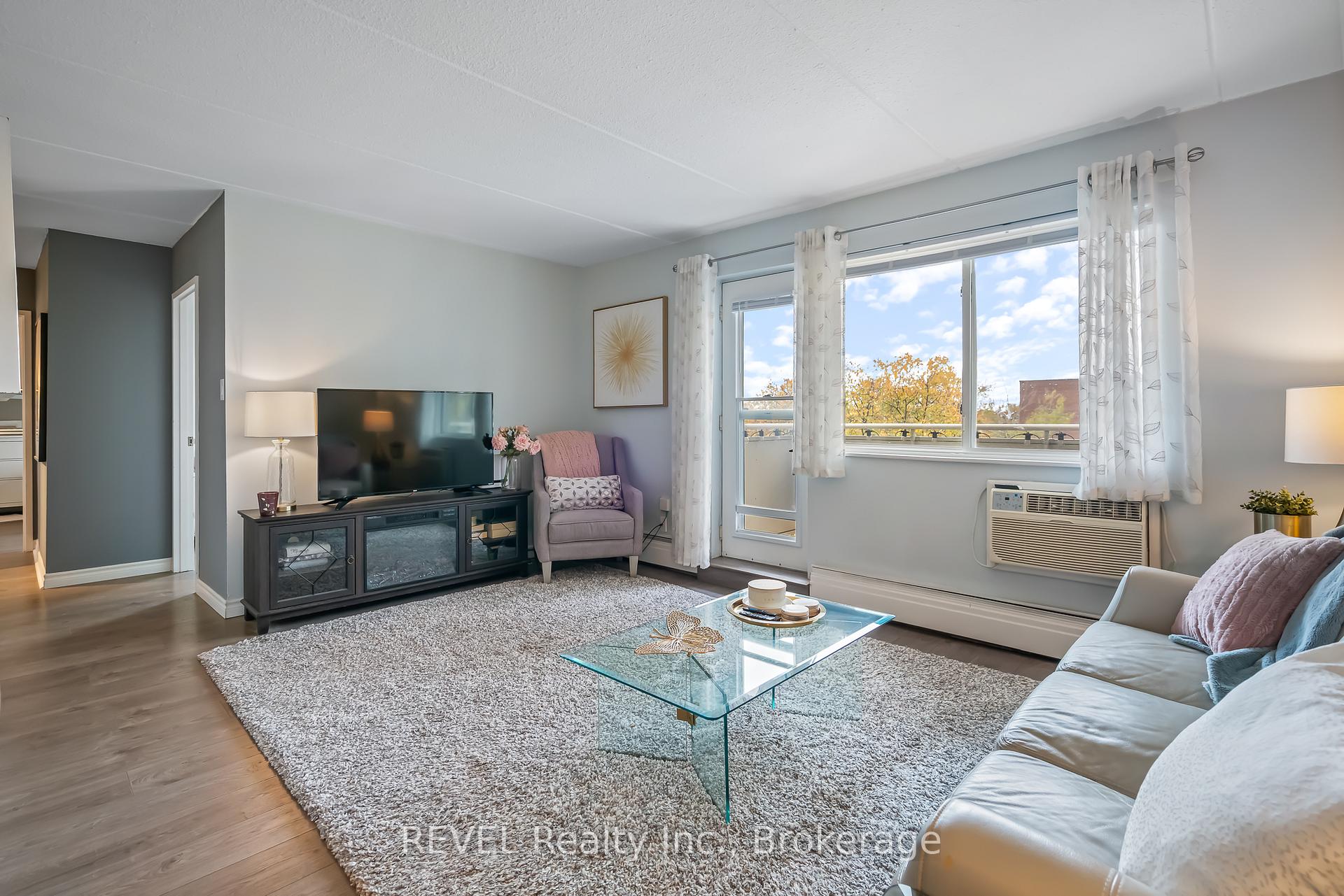 Photo 10 of Unit 421, 198 Scott Street, St. Catharines, Fairview — HOMEH