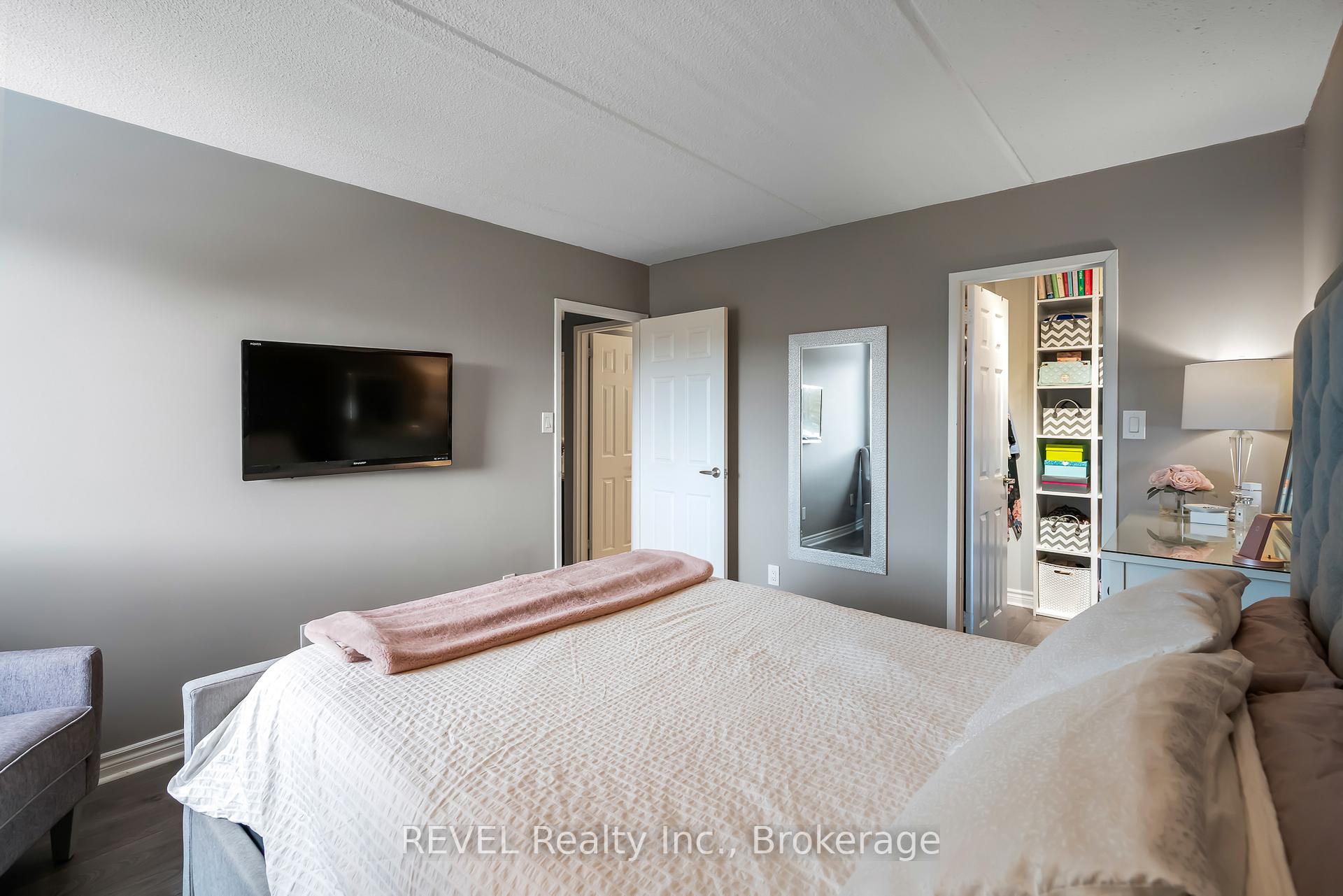 Photo 18 of Unit 421, 198 Scott Street, St. Catharines, Fairview — HOMEH