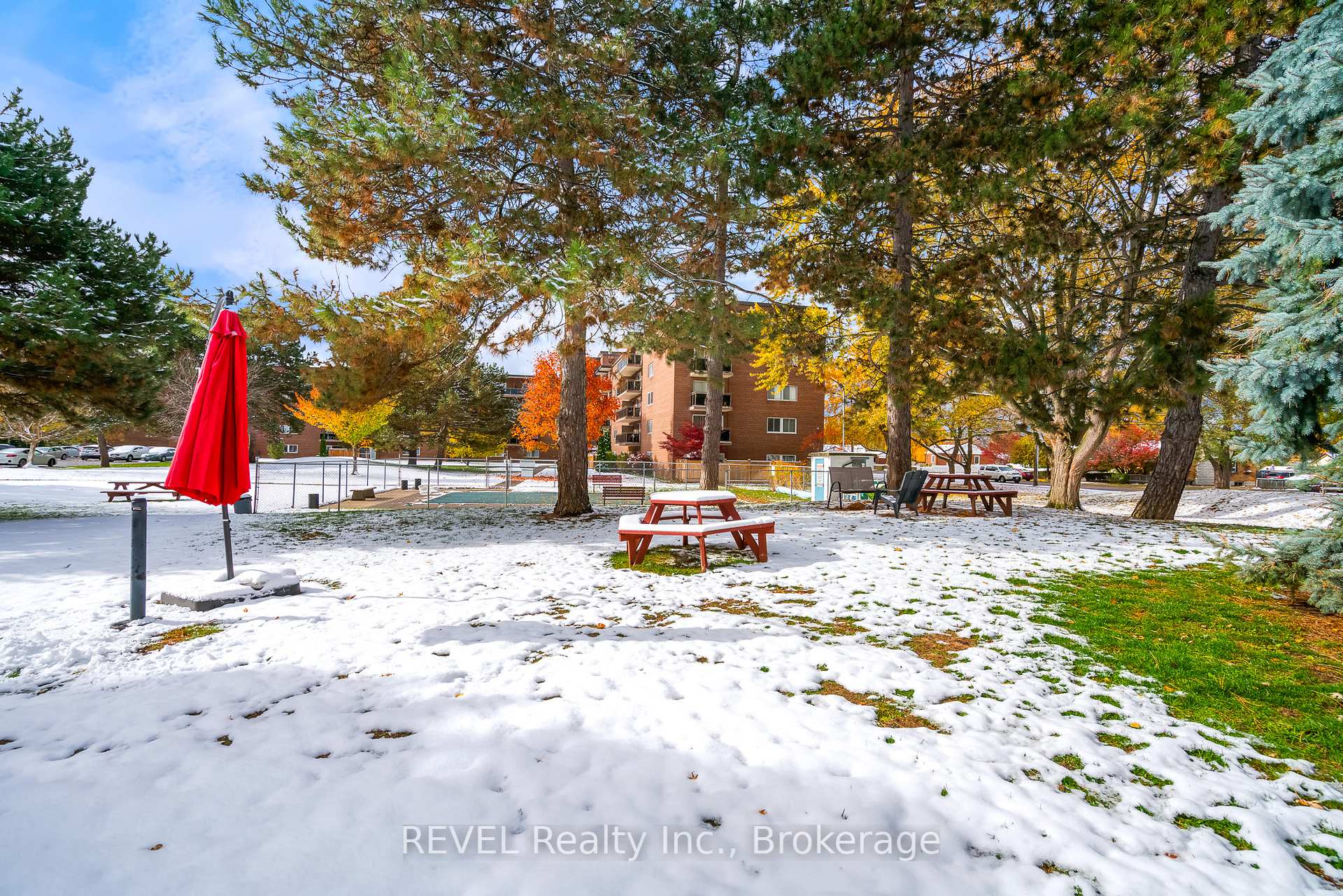 Photo 29 of Unit 421, 198 Scott Street, St. Catharines, Fairview — HOMEH