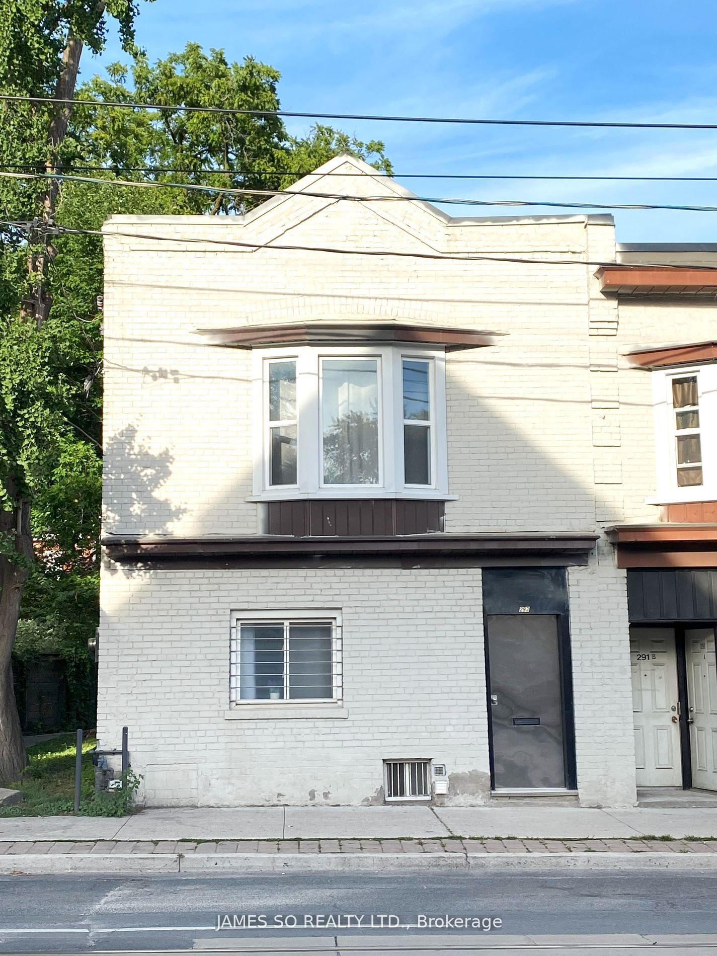 Front of Unit Main Floor, 293 Broadview Avenue