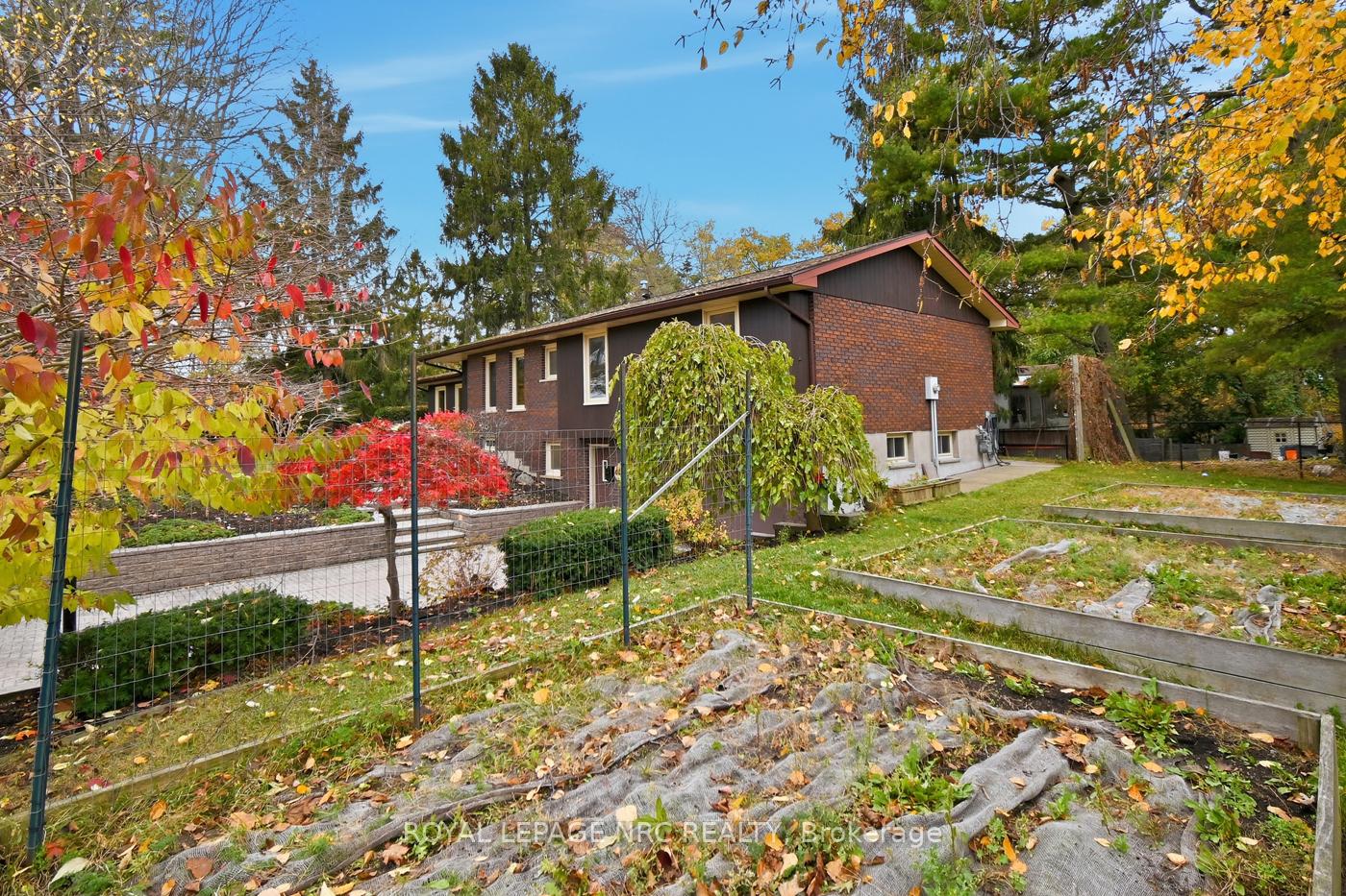 Photo 40 of 4 Cedar Street, Port Colborne, Sugarloaf — HOMEH