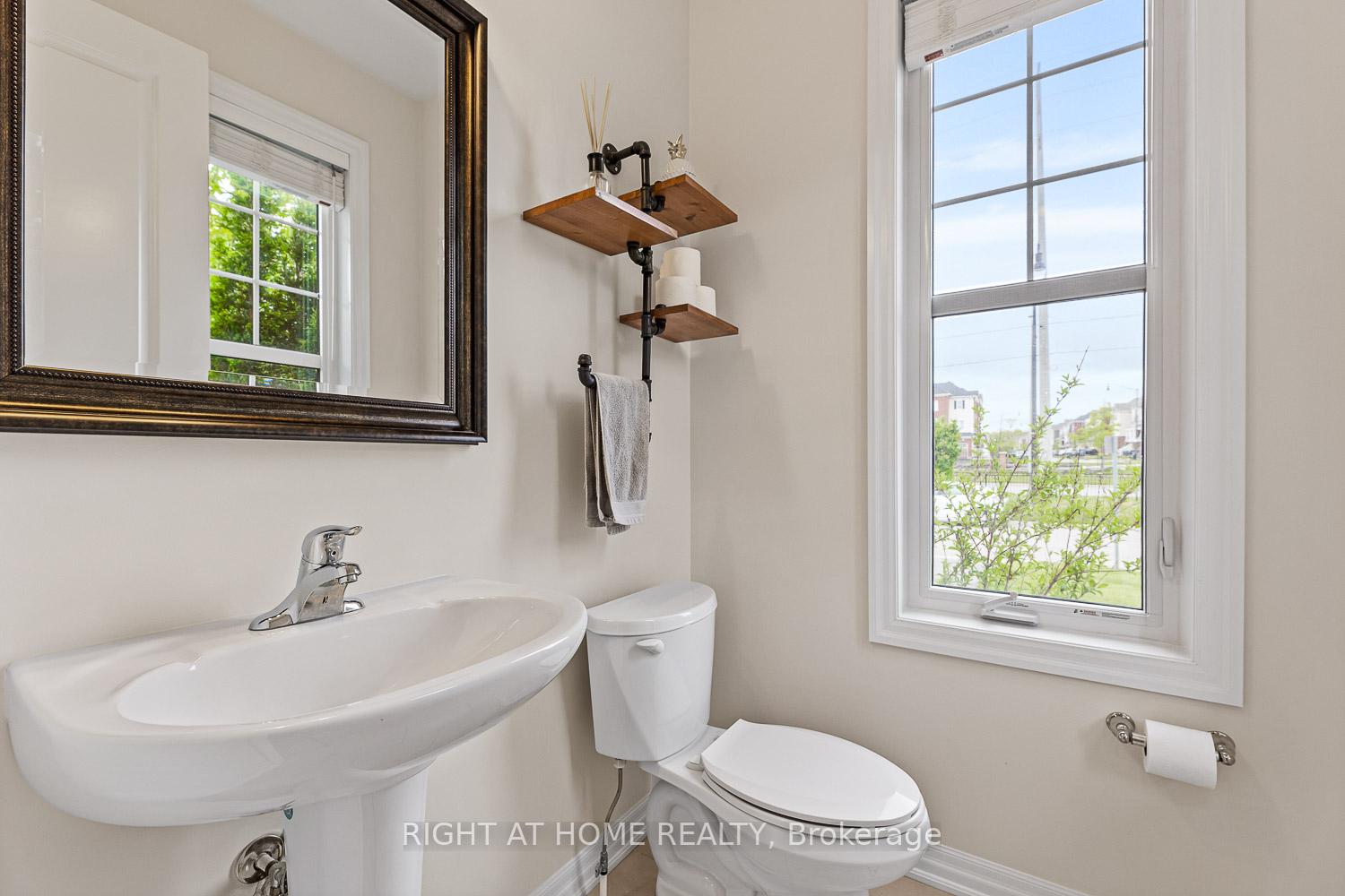 Photo 7 of 41 Stedford Crescent, Brampton, Northwest Brampton — HOMEH