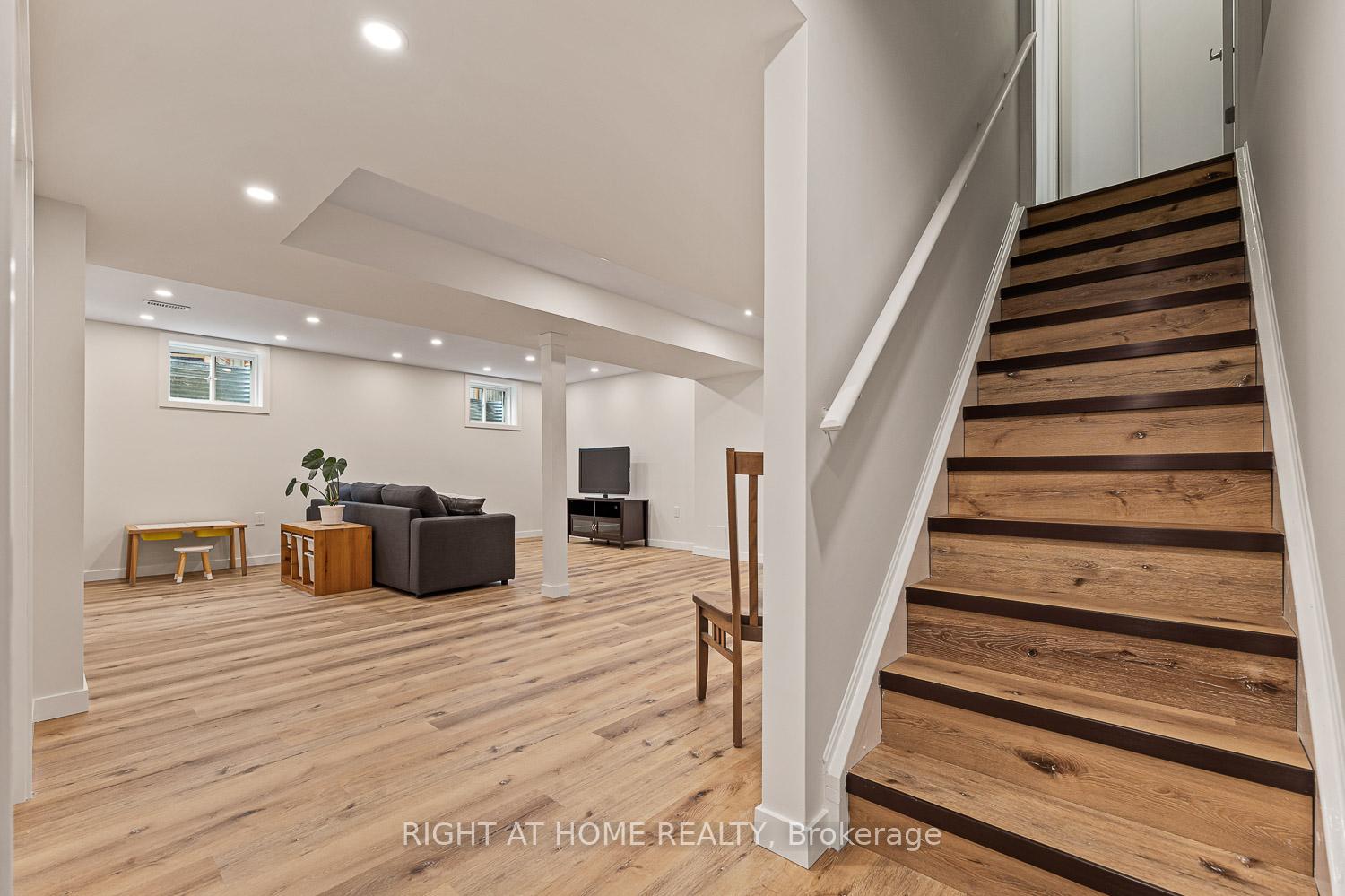 Photo 32 of 41 Stedford Crescent, Brampton, Northwest Brampton — HOMEH