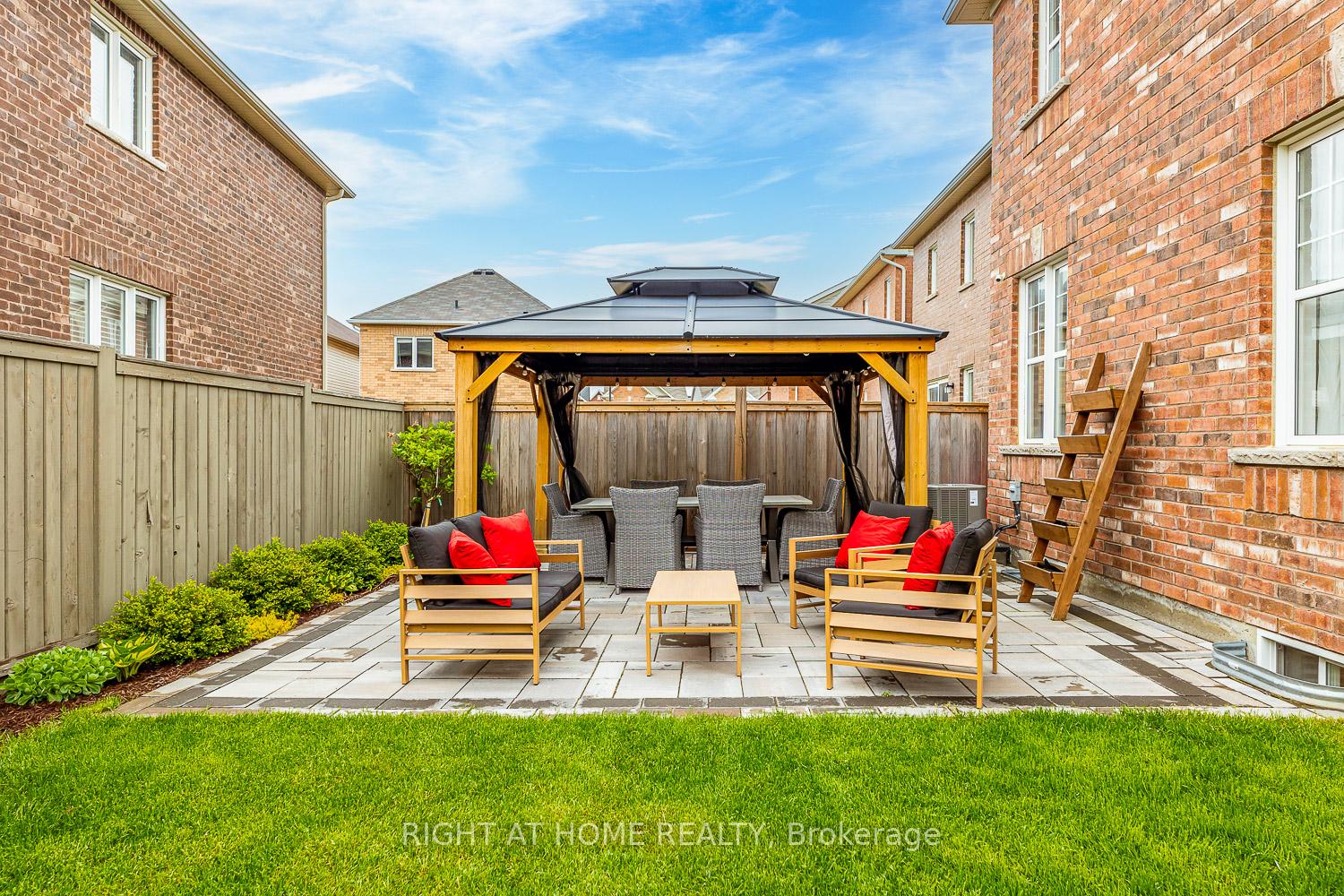 Photo 41 of 41 Stedford Crescent, Brampton, Northwest Brampton — HOMEH