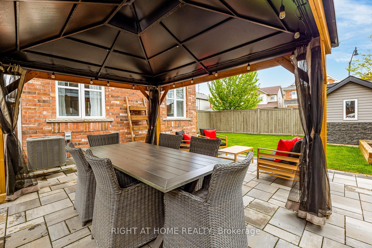 Photo 43 of 41 Stedford Crescent, Brampton, Northwest Brampton — HOMEH