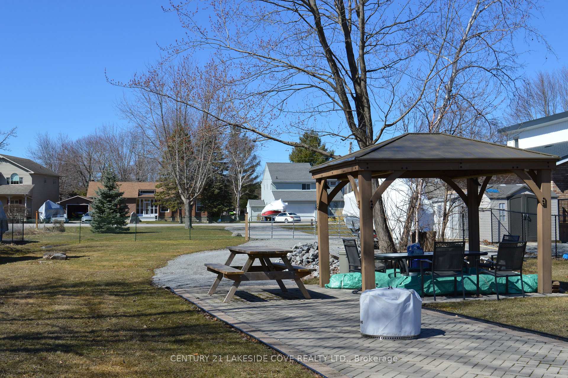 Photo 8 of 76 Turtle Path, Ramara, Brechin — HOMEH