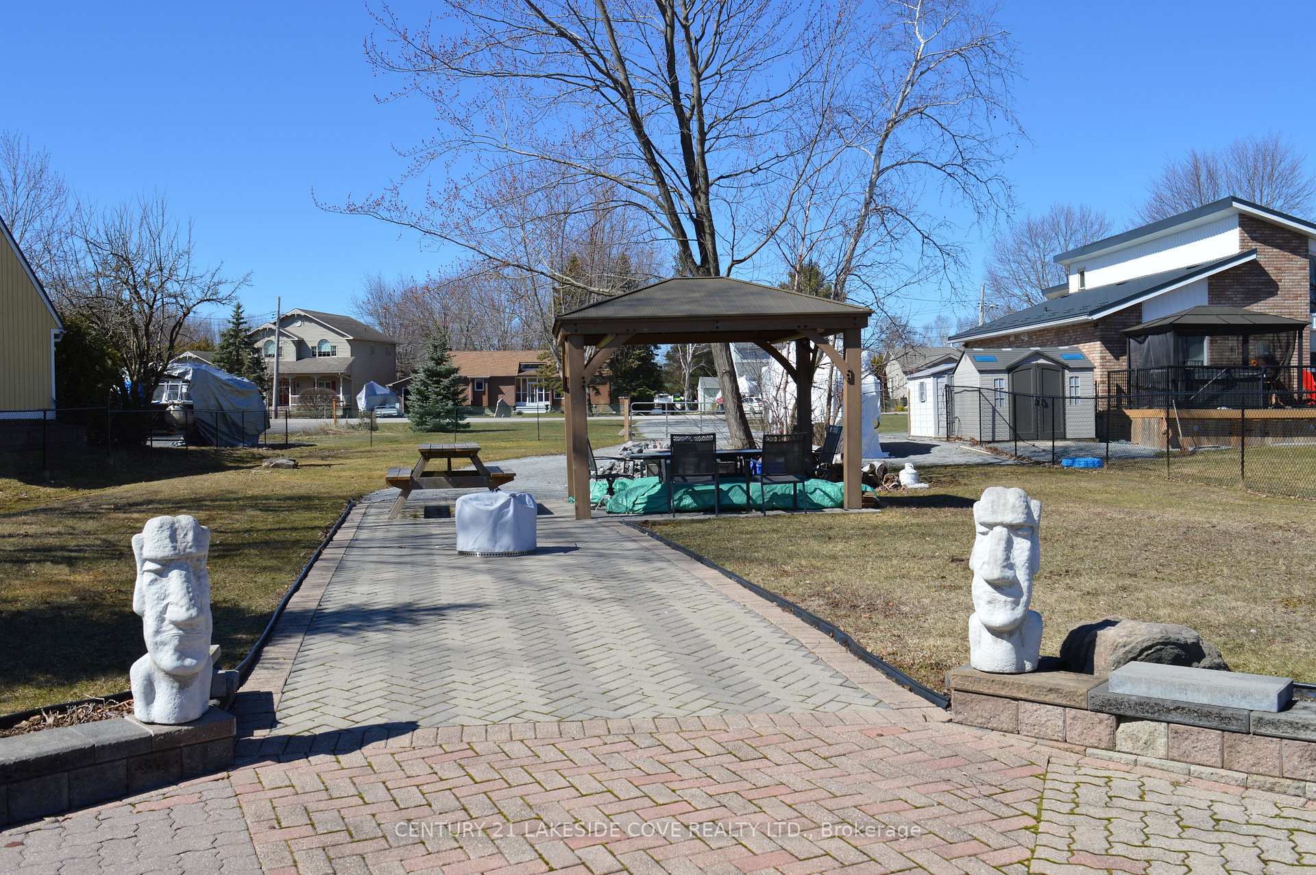 Photo 10 of 76 Turtle Path, Ramara, Brechin — HOMEH