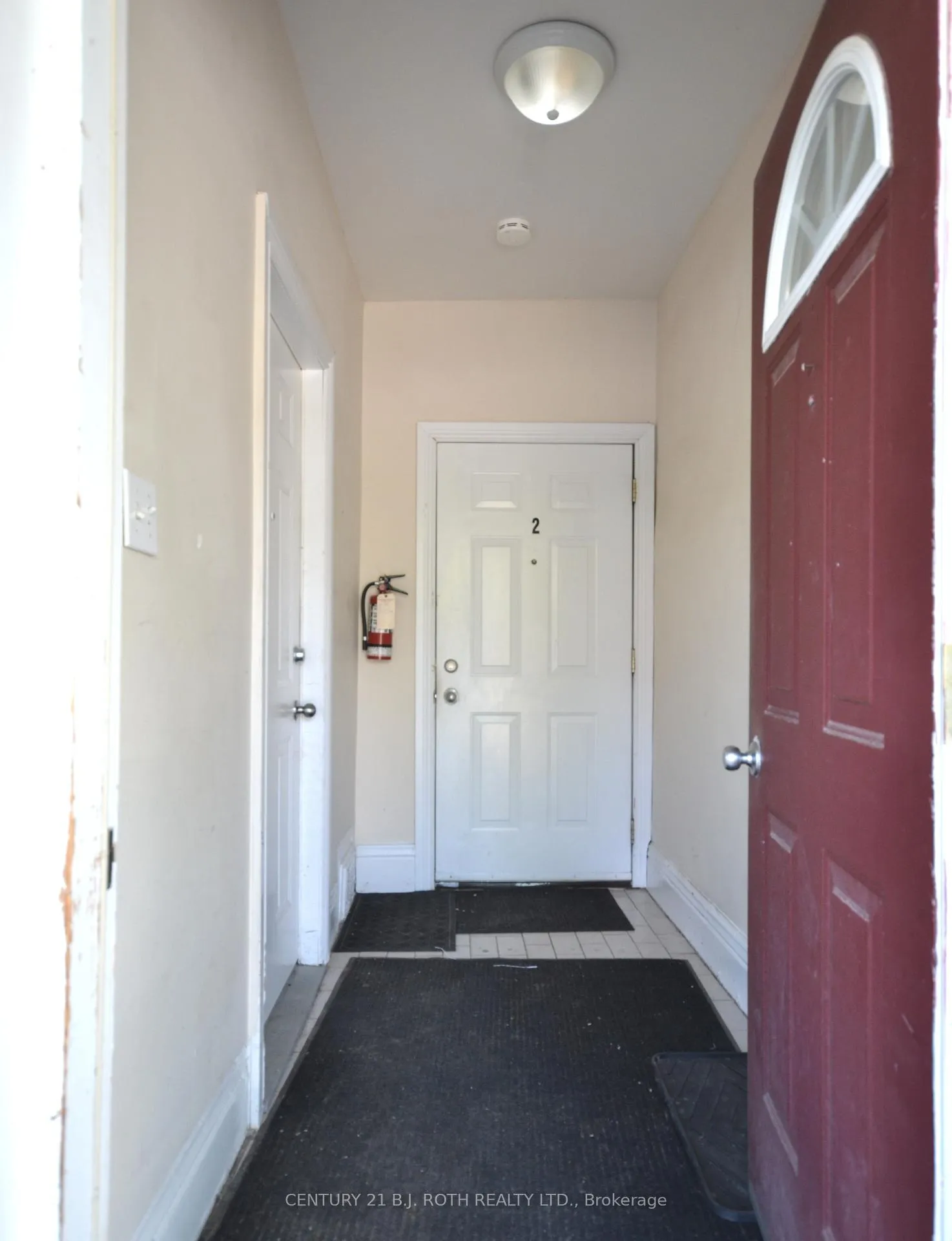 Photo 3 of 75 High Street, Barrie, City Centre — HOMEH