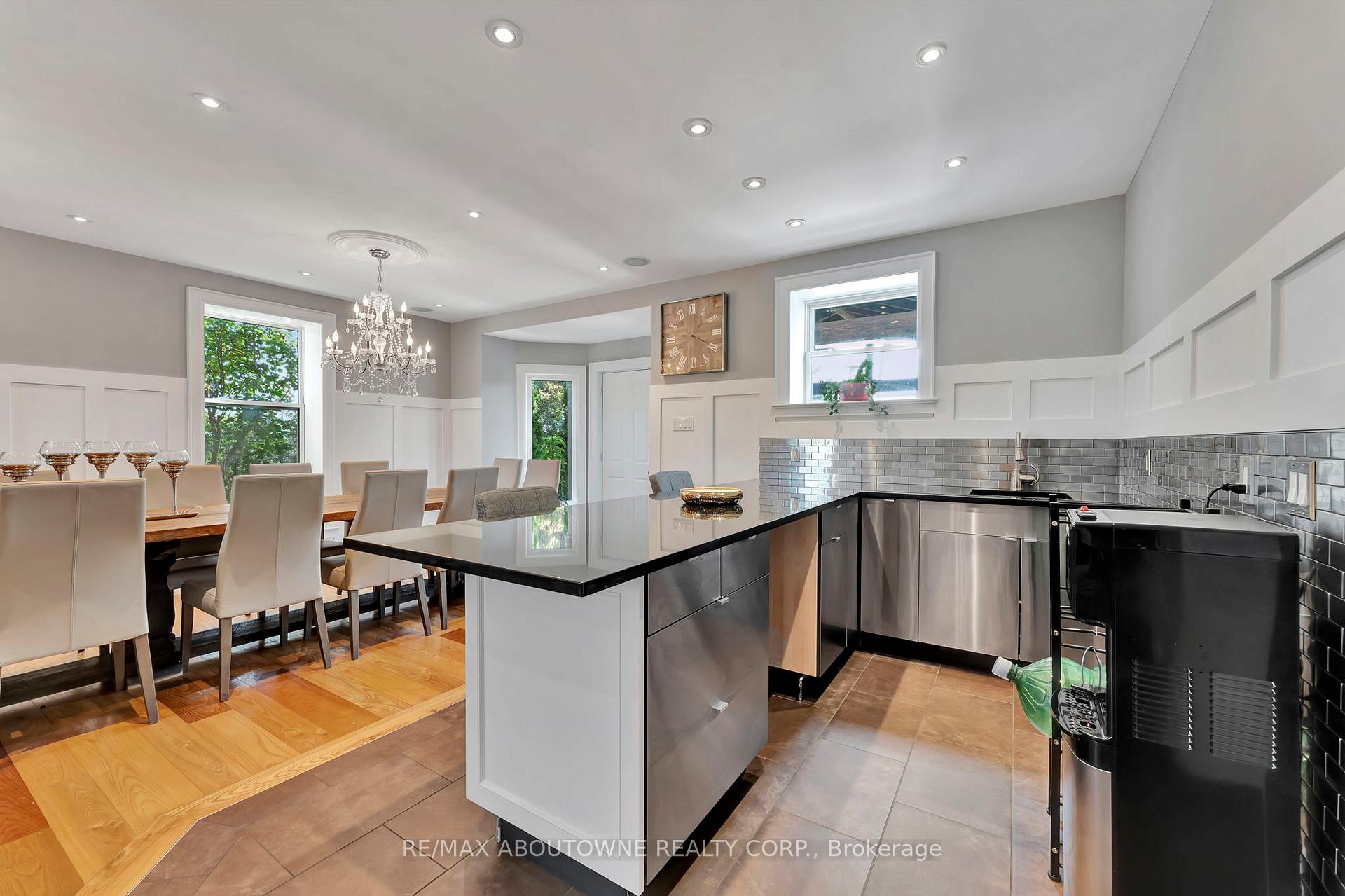 Photo 16 of 8301 Leeming Road, Hamilton, Mount Hope — HOMEH