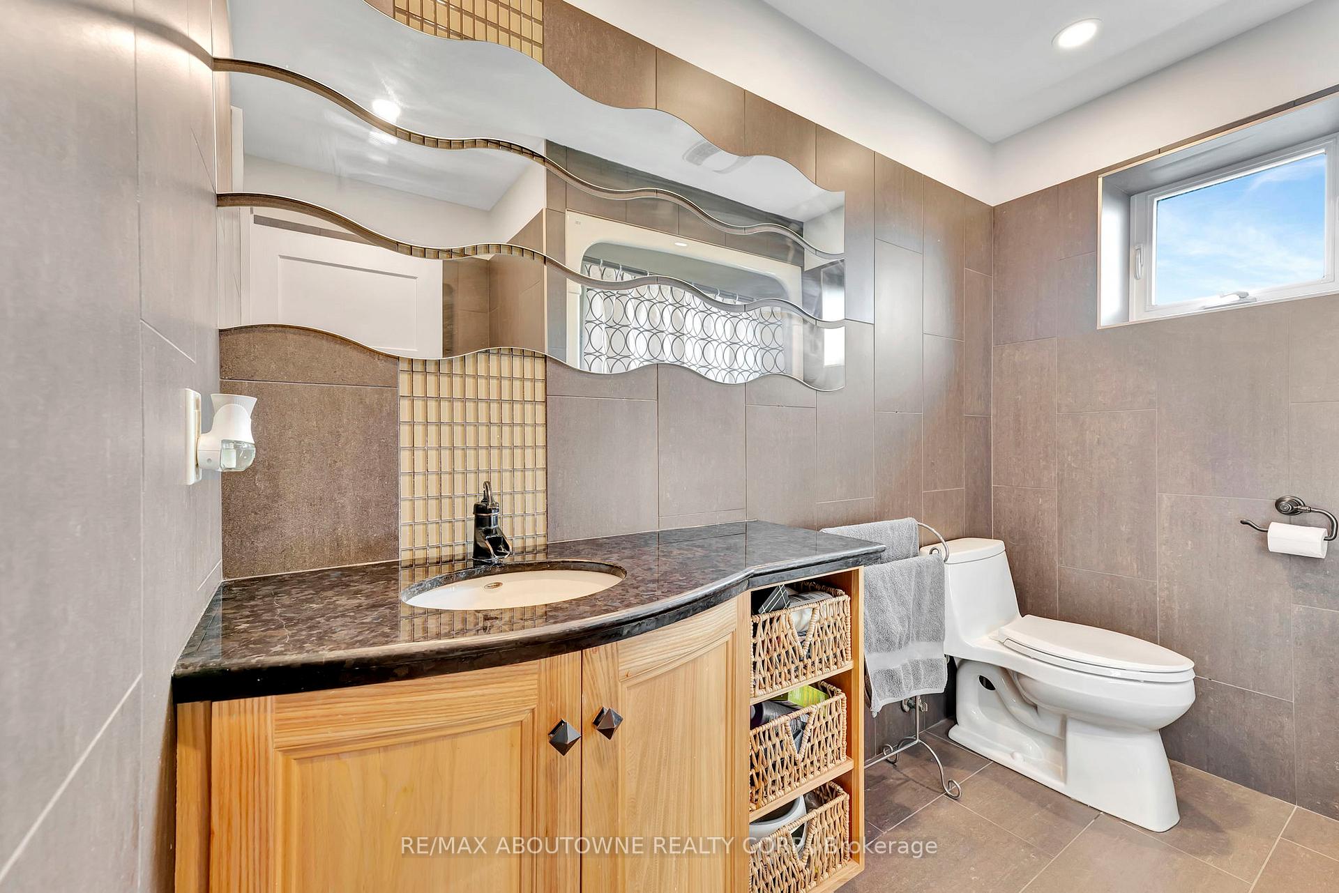 Photo 43 of 8301 Leeming Road, Hamilton, Mount Hope — HOMEH