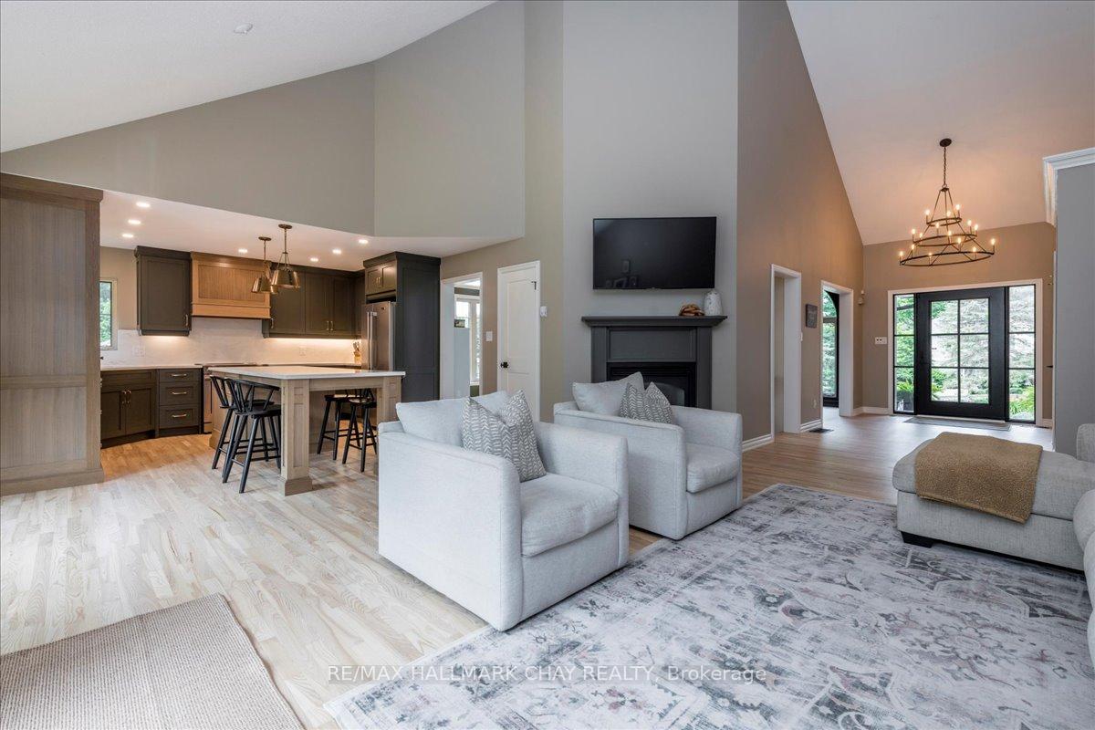 Photo 14 of 32 Forest Hill Drive, Springwater, Midhurst — HOMEH