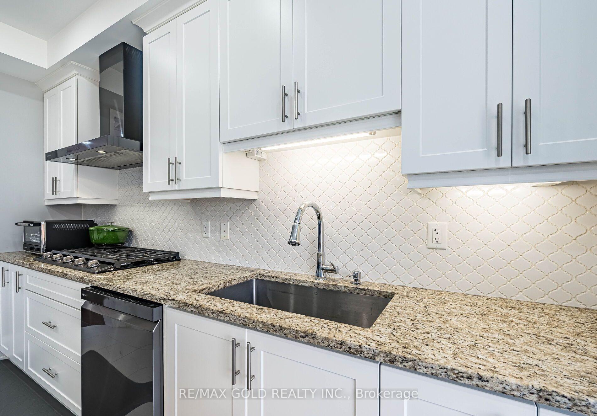 Photo 13 of 220 Eight Avenue, New Tecumseth, Alliston — HOMEH