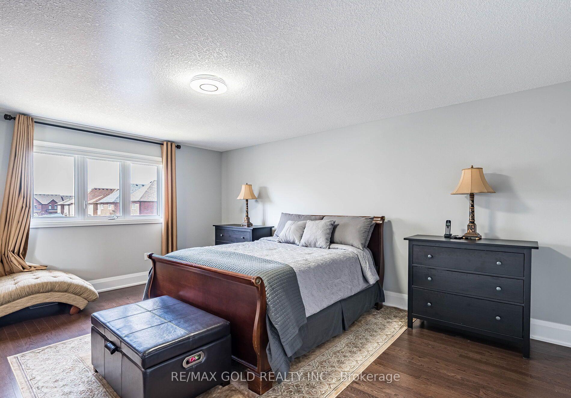 Photo 19 of 220 Eight Avenue, New Tecumseth, Alliston — HOMEH