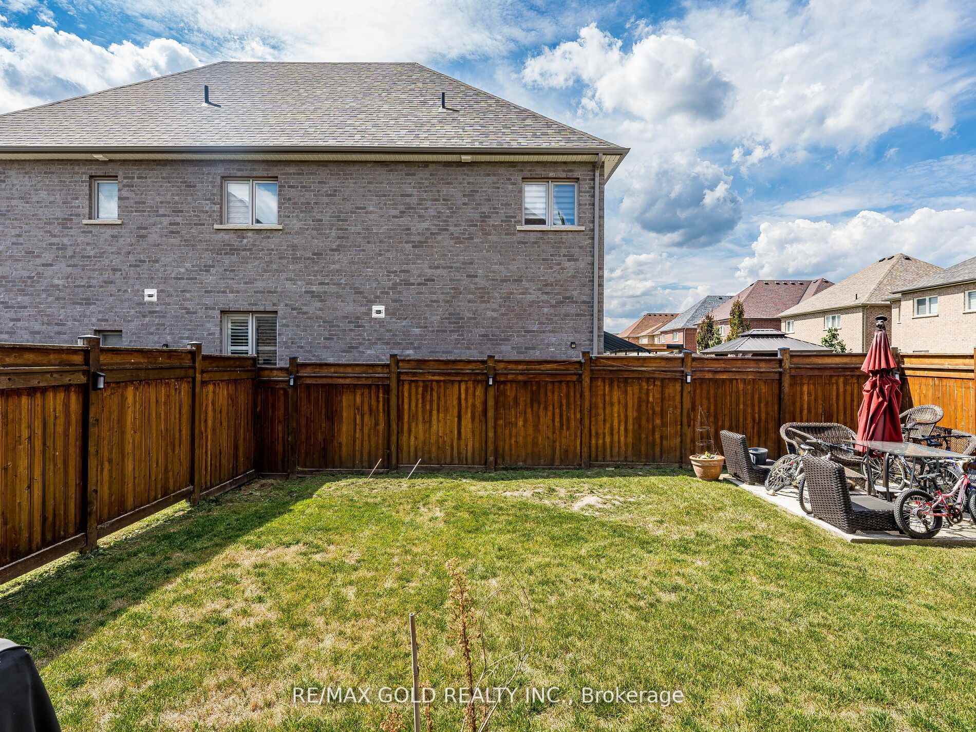 Photo 45 of 220 Eight Avenue, New Tecumseth, Alliston — HOMEH