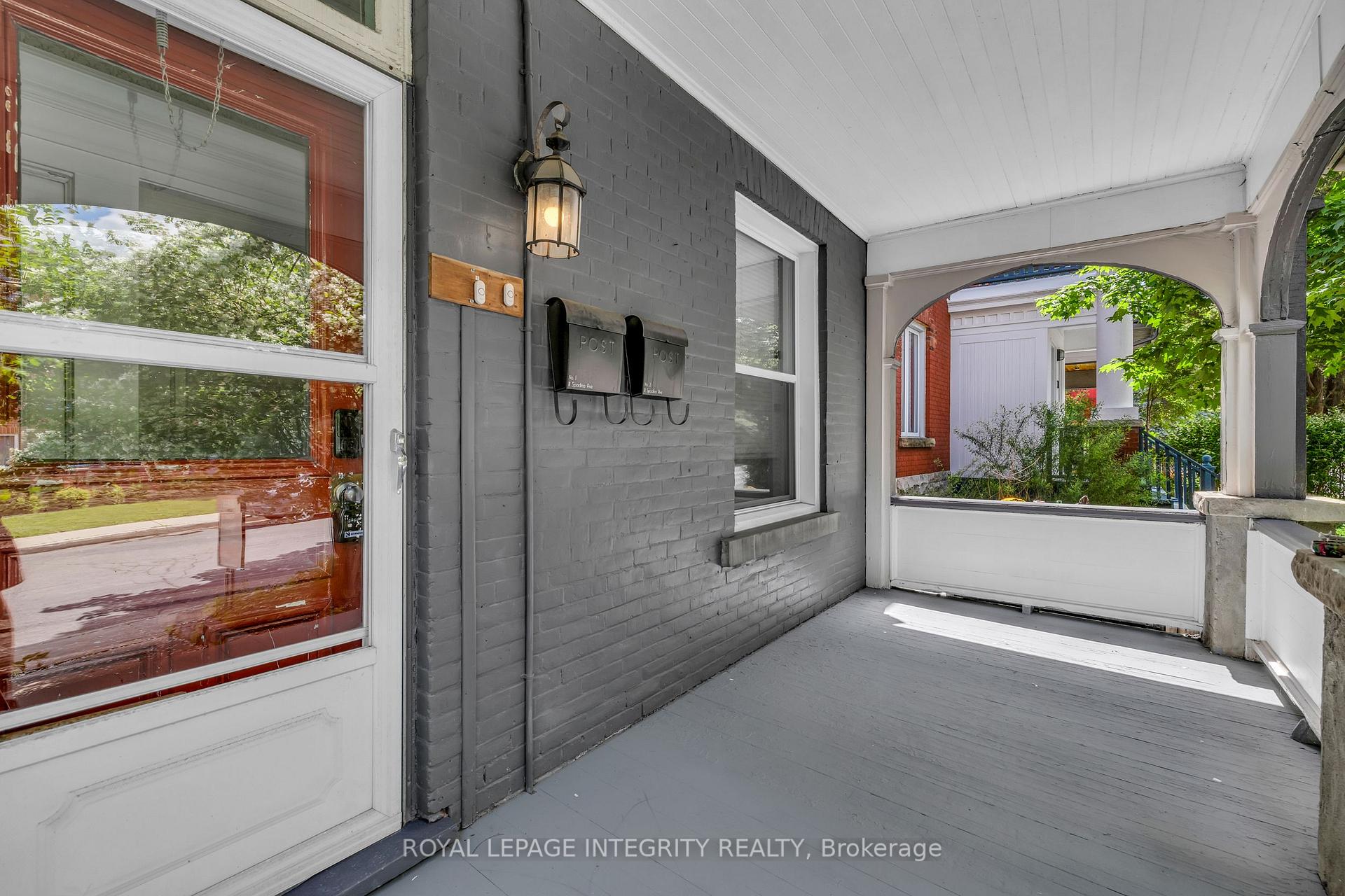 Photo 2 of Unit 1, 111 Spadina Avenue, Ottawa, Hintonburg — HOMEH