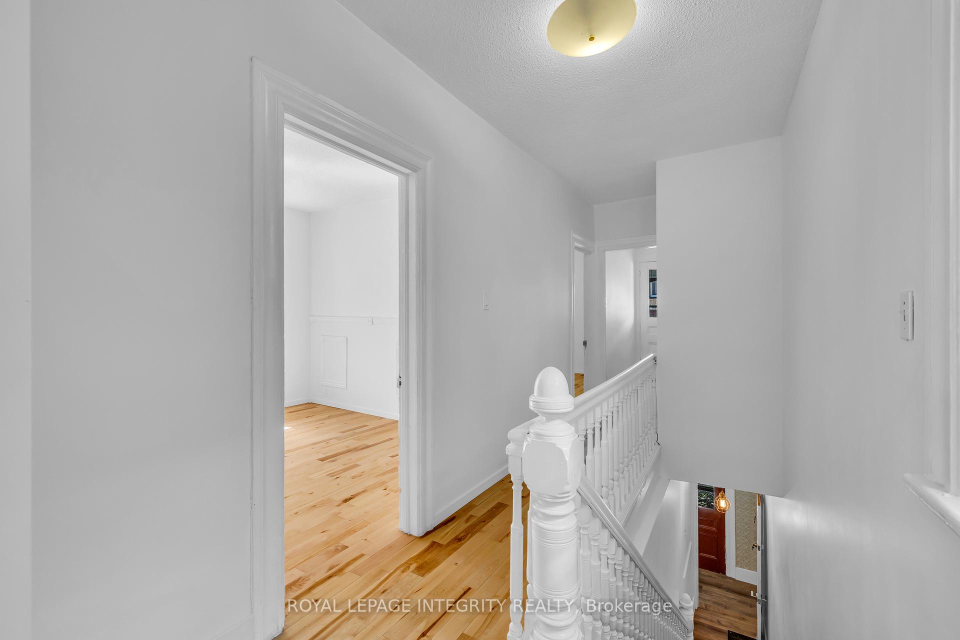 Photo 5 of Unit 2, 111 Spadina Avenue, Ottawa, Hintonburg — HOMEH