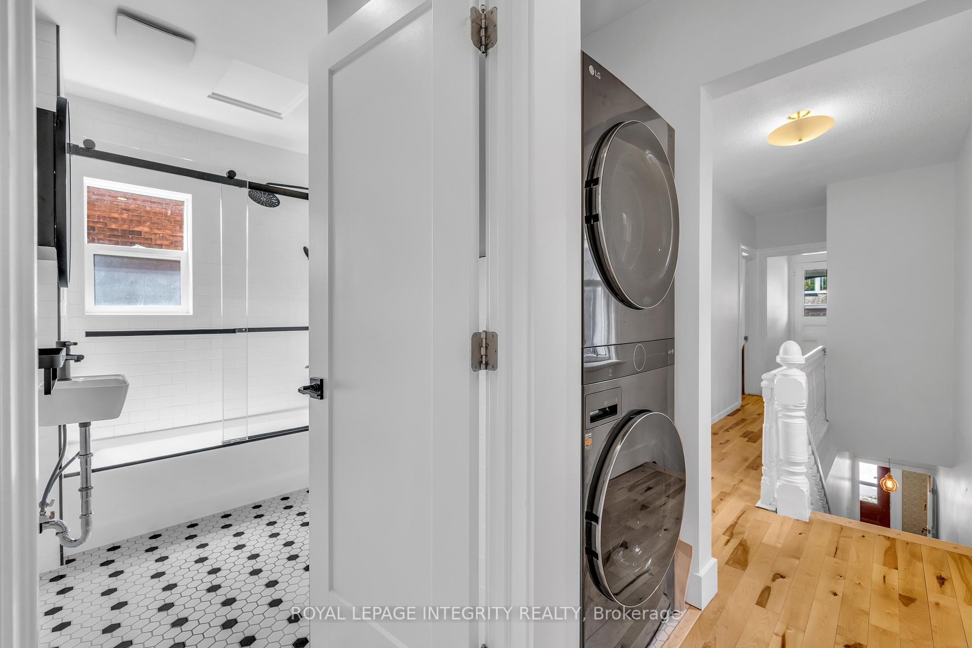 Photo 6 of Unit 2, 111 Spadina Avenue, Ottawa, Hintonburg — HOMEH
