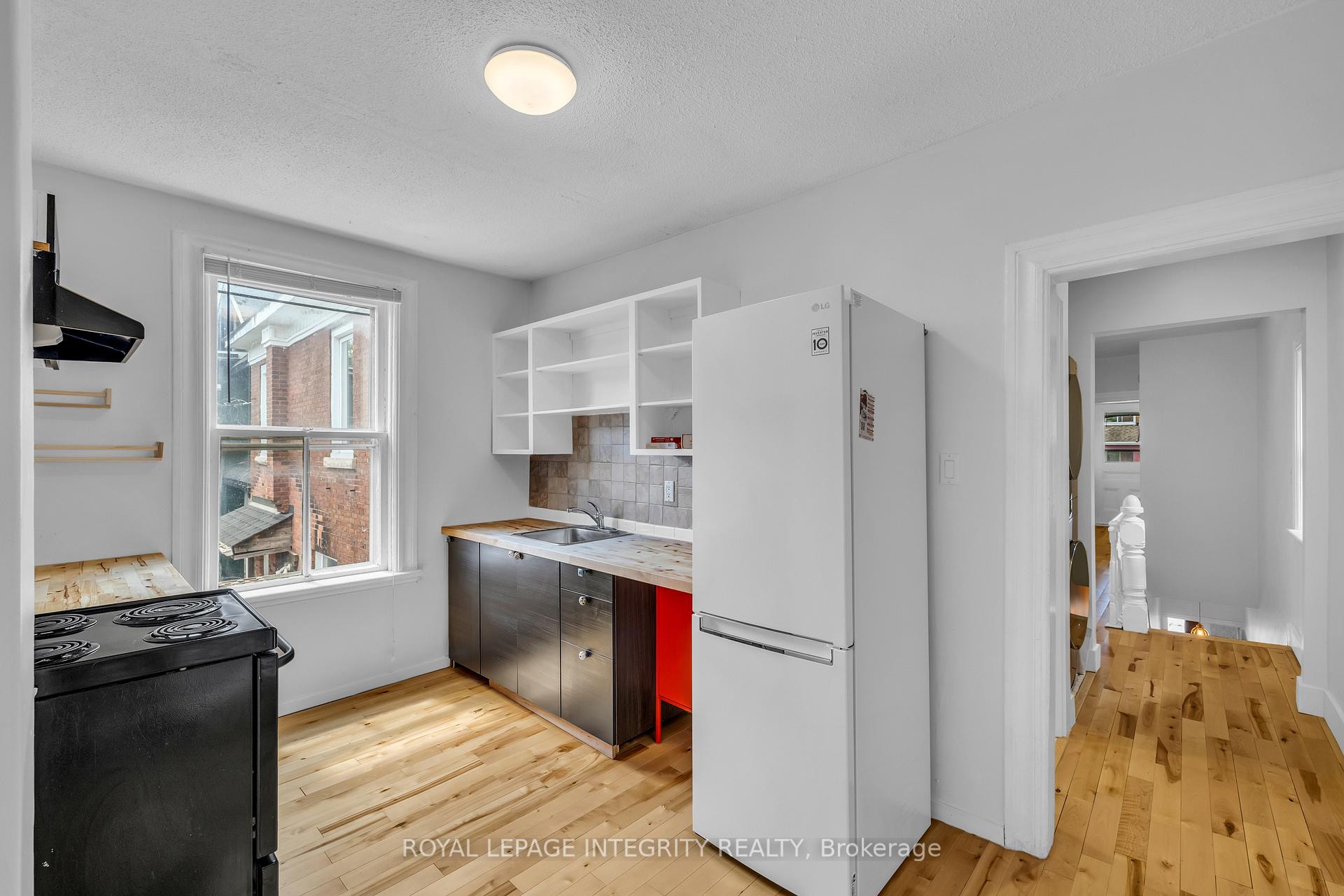 Photo 10 of Unit 2, 111 Spadina Avenue, Ottawa, Hintonburg — HOMEH