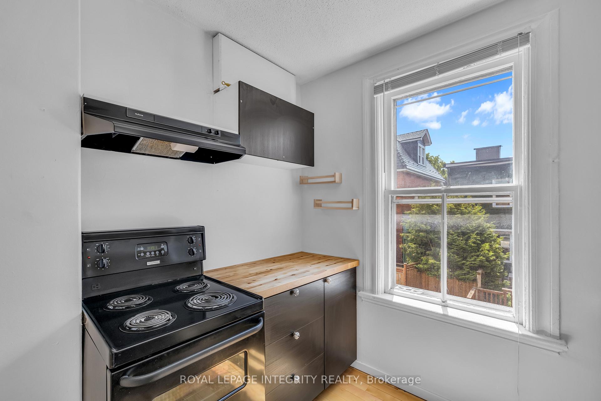Photo 14 of Unit 2, 111 Spadina Avenue, Ottawa, Hintonburg — HOMEH