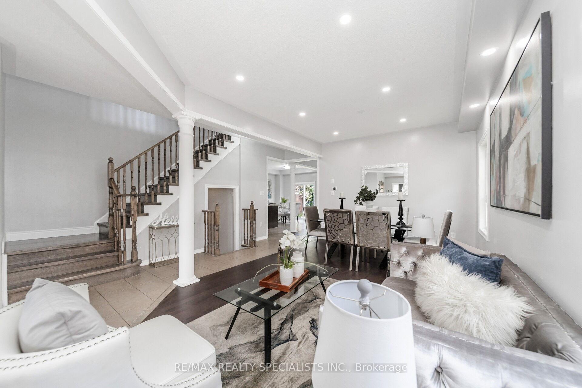 Photo 11 of 91 Laprade Square, Clarington, Bowmanville — HOMEH