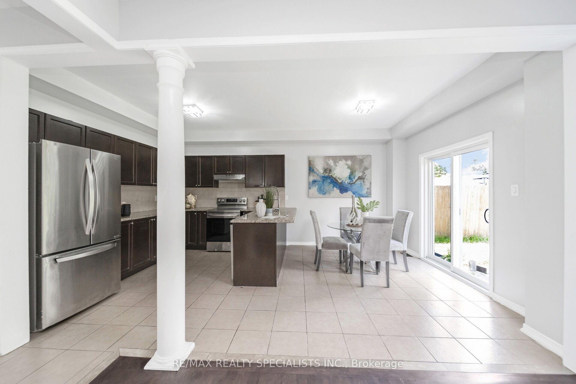 Photo 22 of 91 Laprade Square, Clarington, Bowmanville — HOMEH
