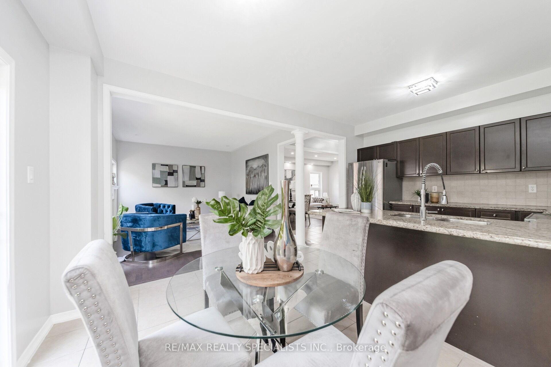Photo 23 of 91 Laprade Square, Clarington, Bowmanville — HOMEH