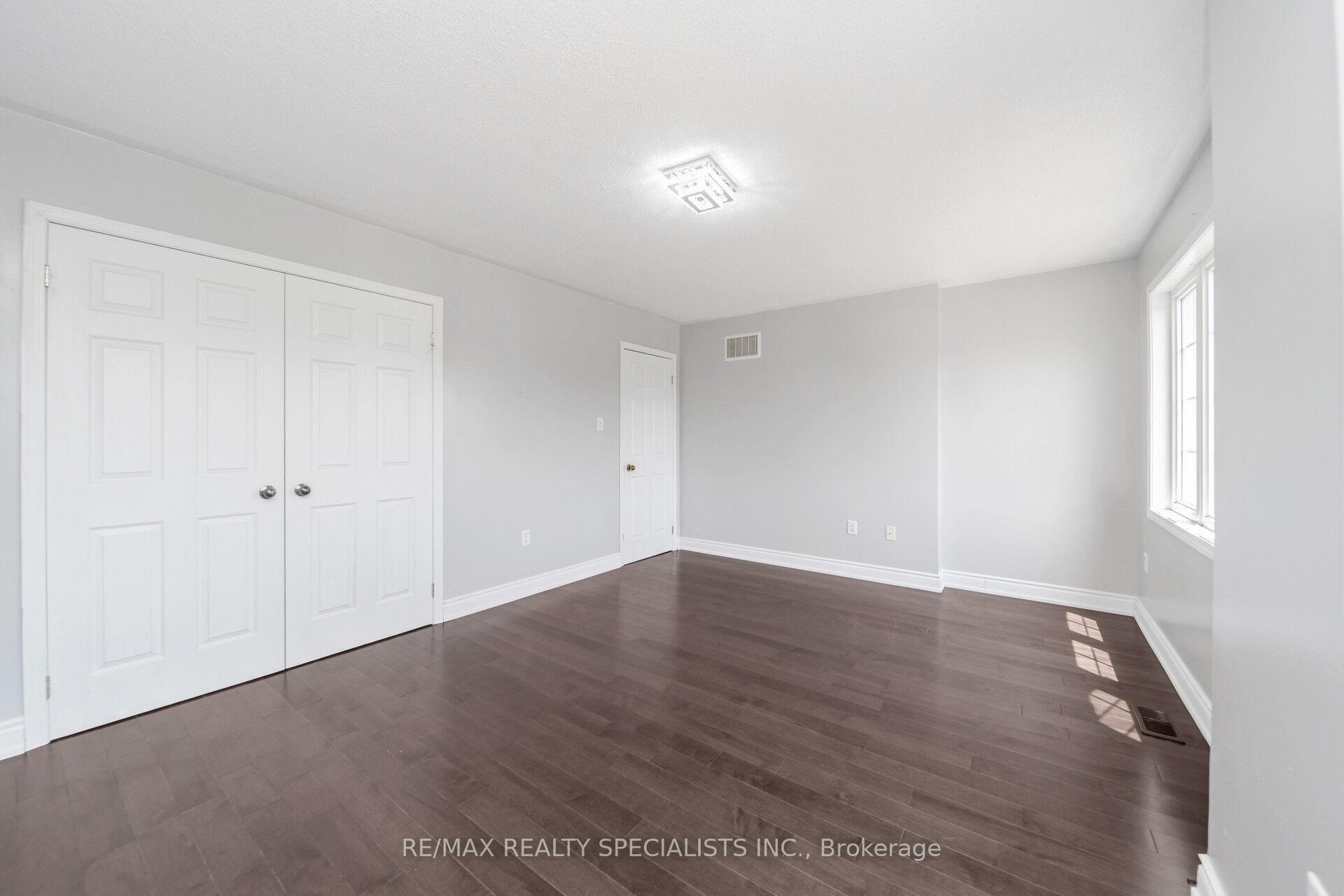 Photo 45 of 91 Laprade Square, Clarington, Bowmanville — HOMEH